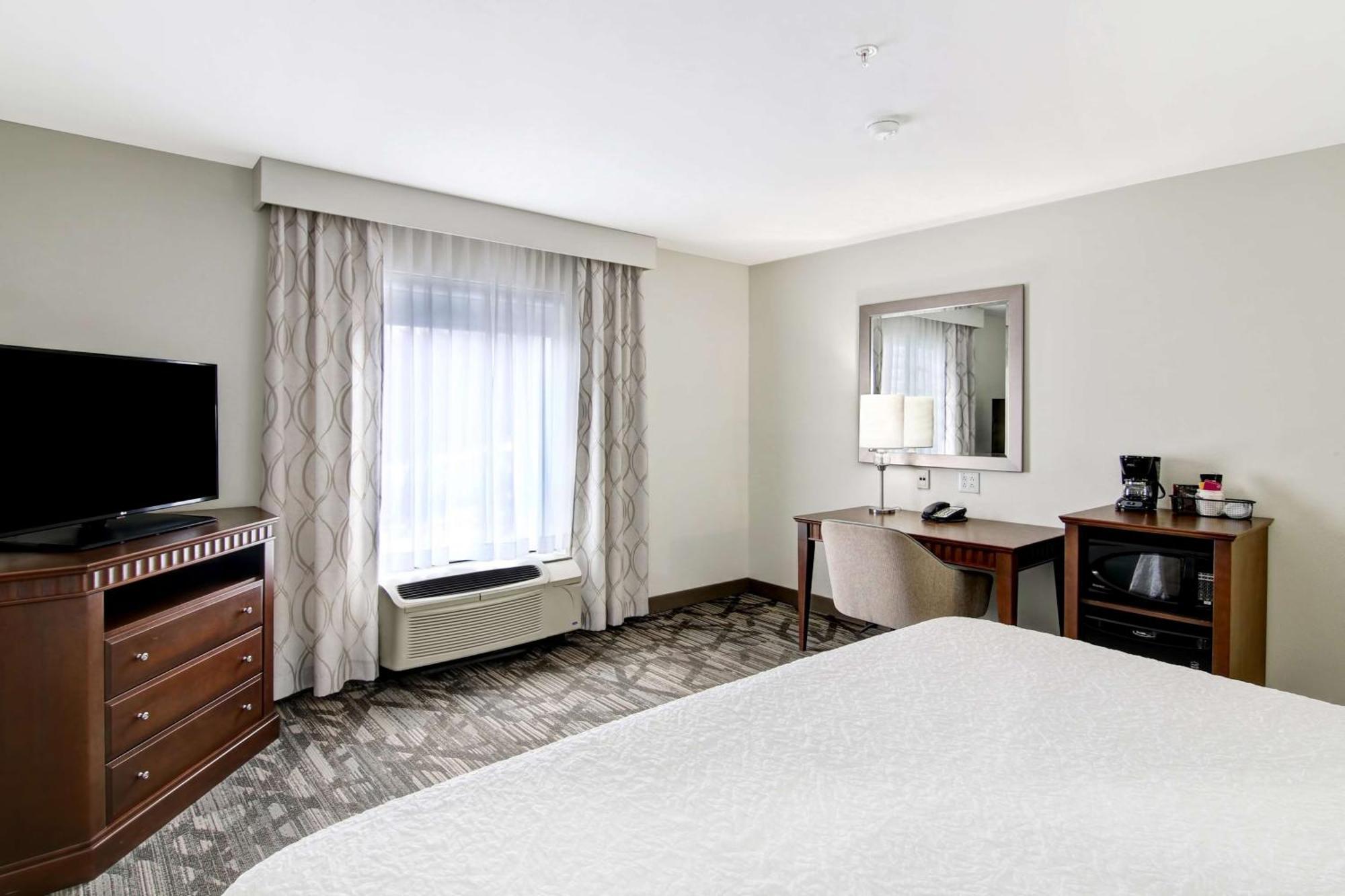 King Room King Bed Non-Smoking