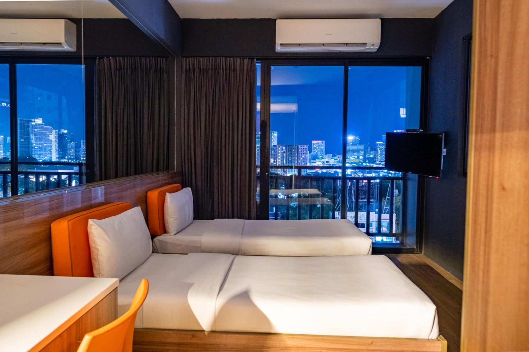 Twin Room,1456708108:JPEG