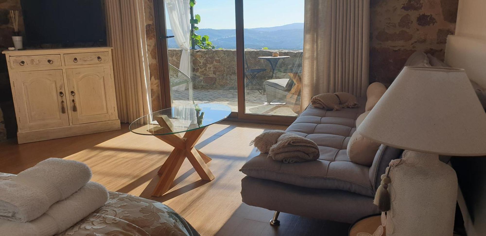 Double Room Mountain View