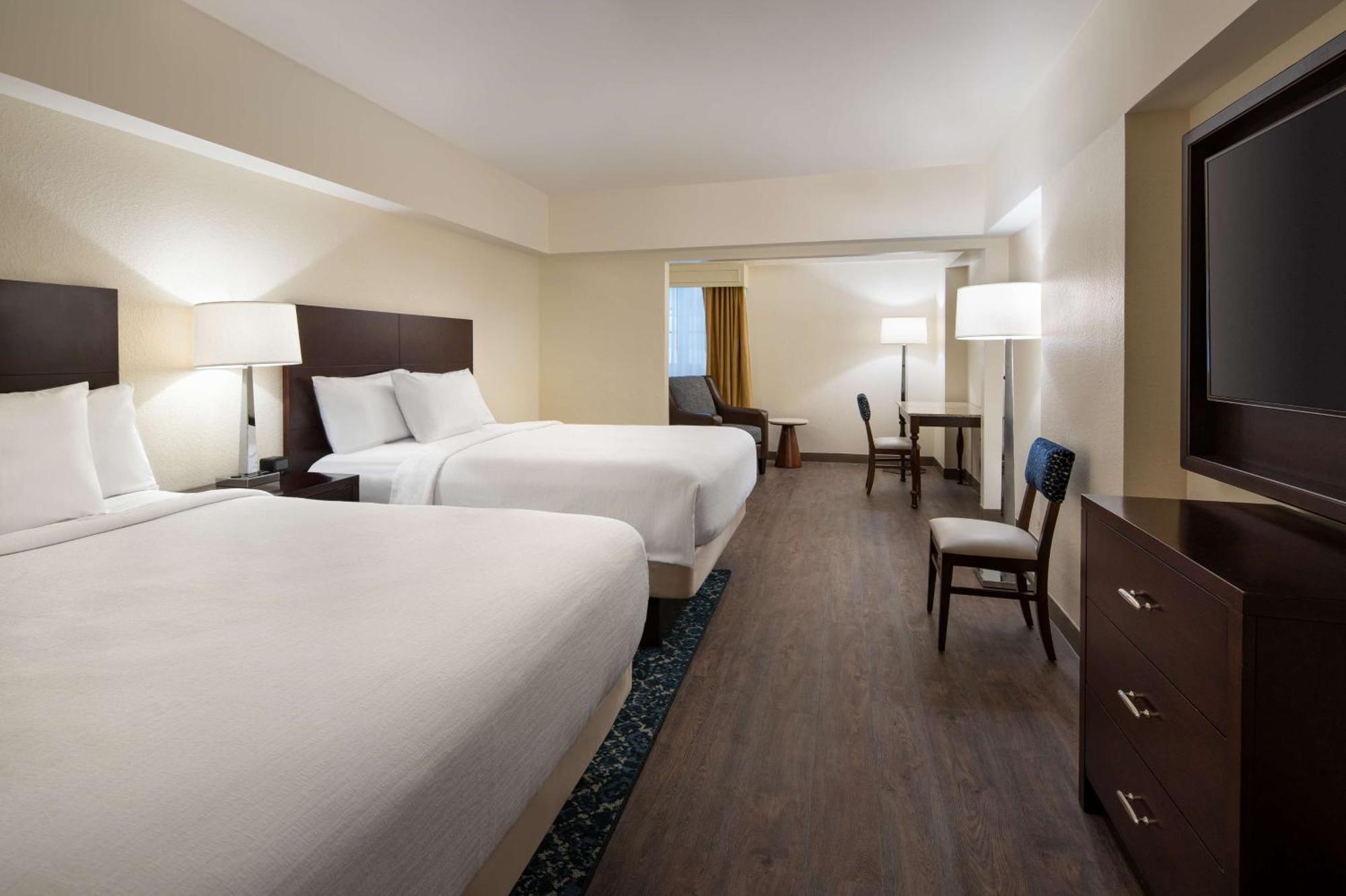 Queen Suite with Two Queen Beds,1557457282:JPEG