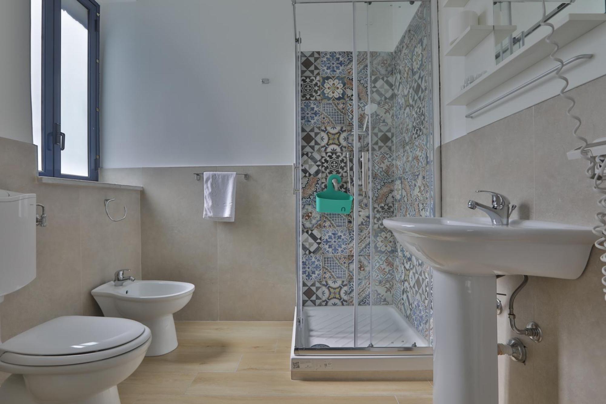 Quadruple Room Private Bathroom