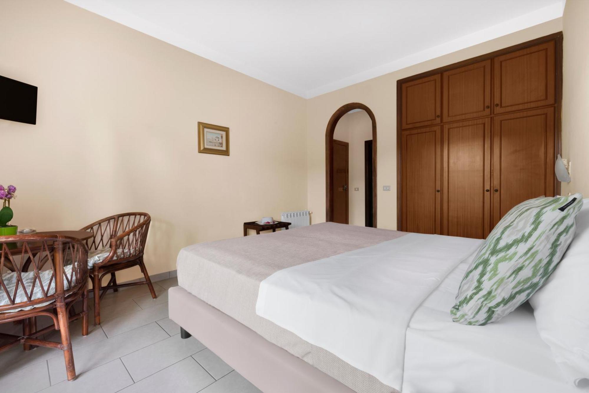 Double Room Garden View