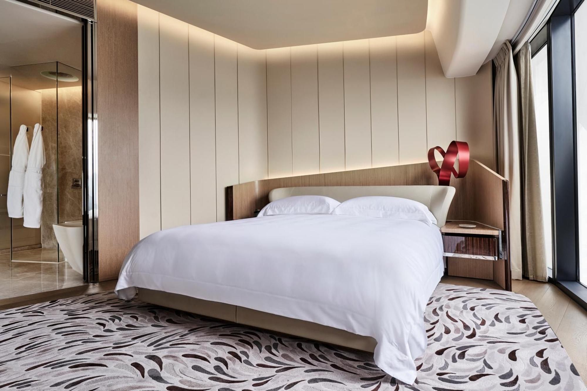 Morpheus Premier Suite