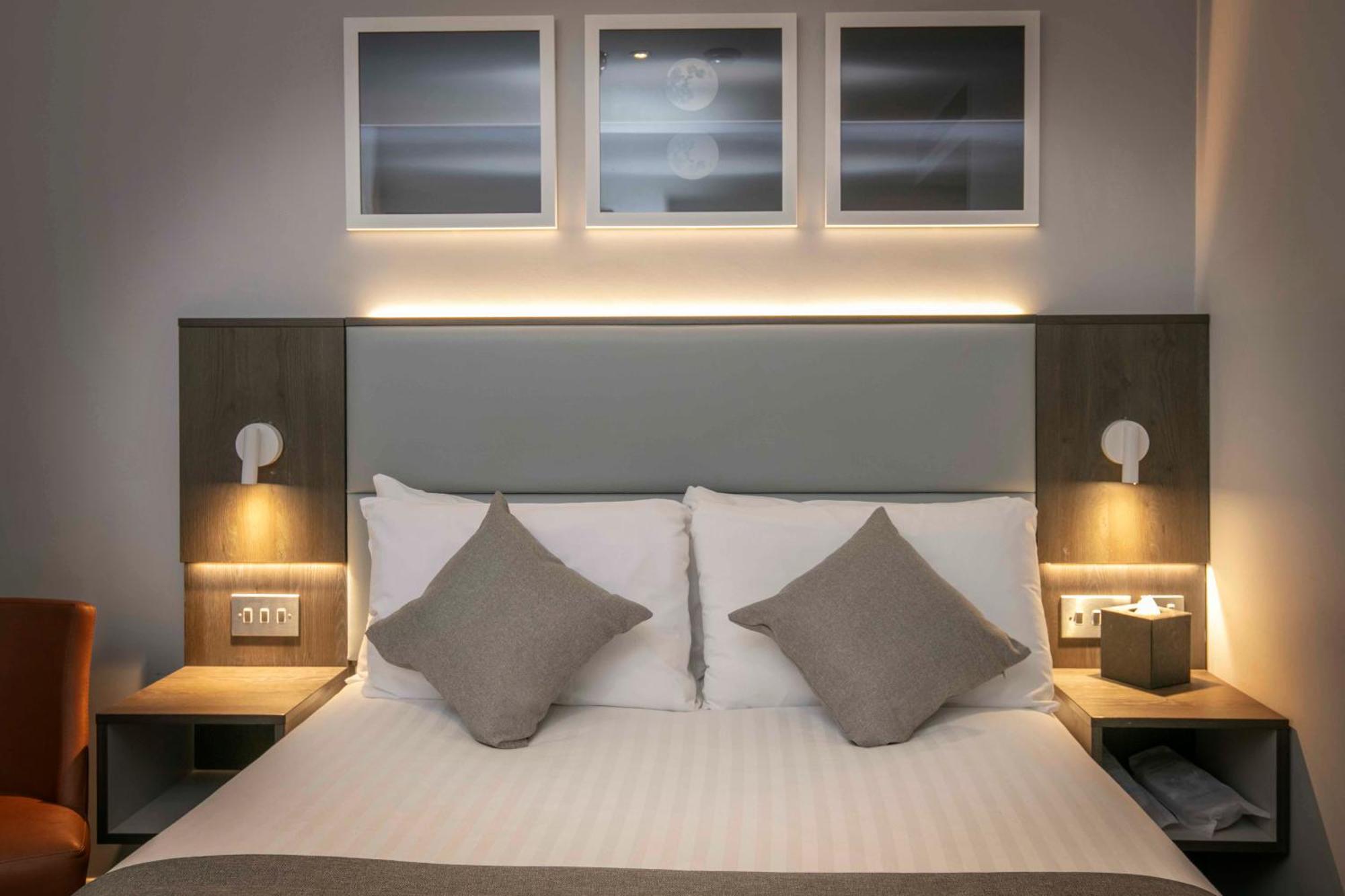 Standard Double Room No Window