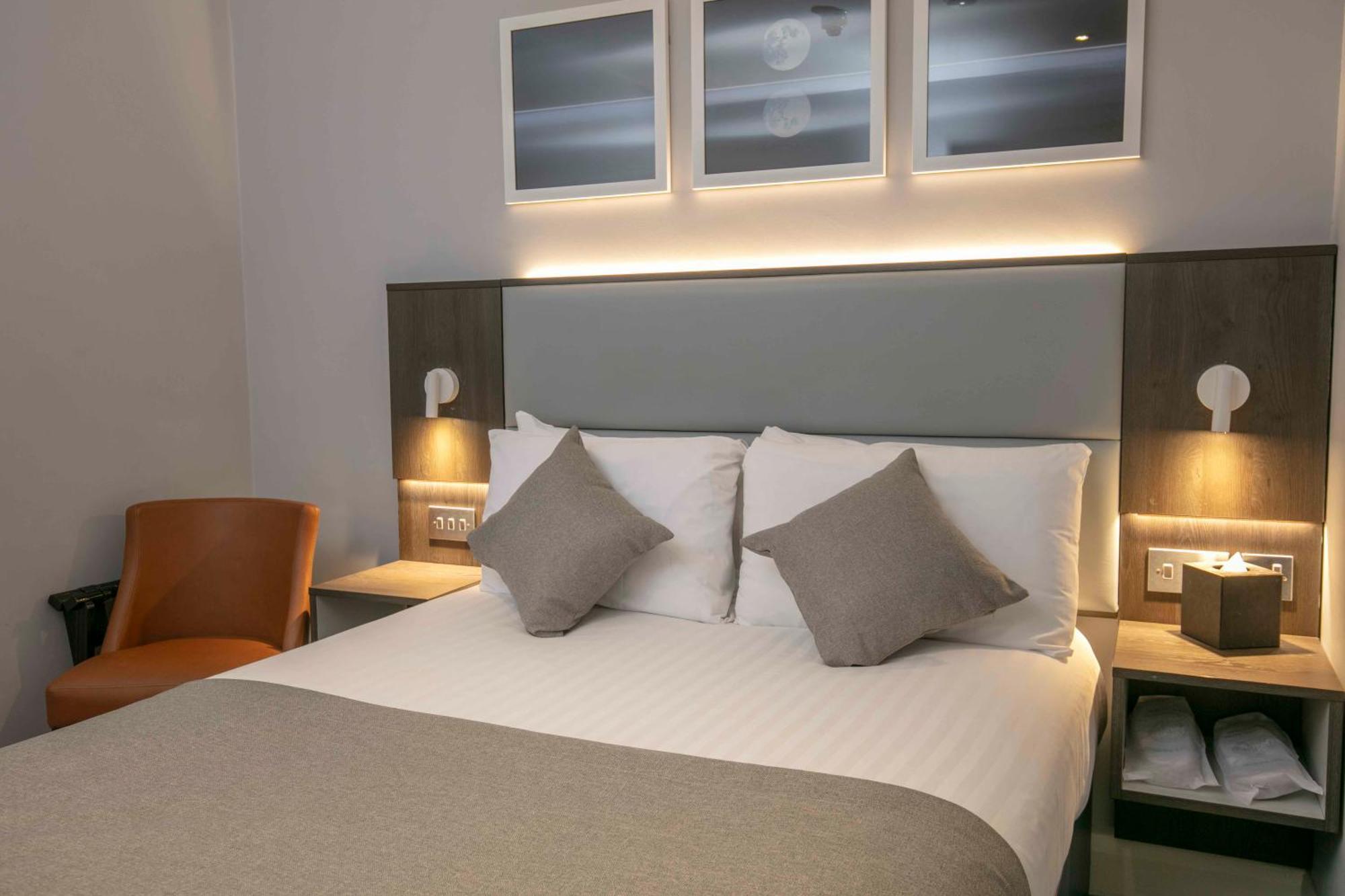 Standard Double Room No Window