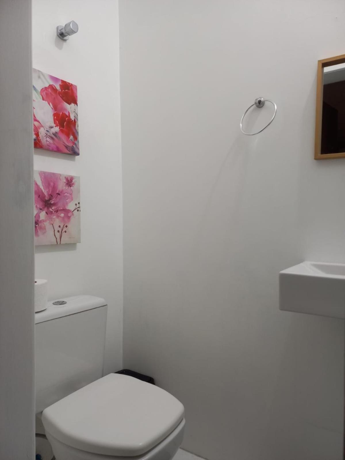 Quarto Individual Econômico