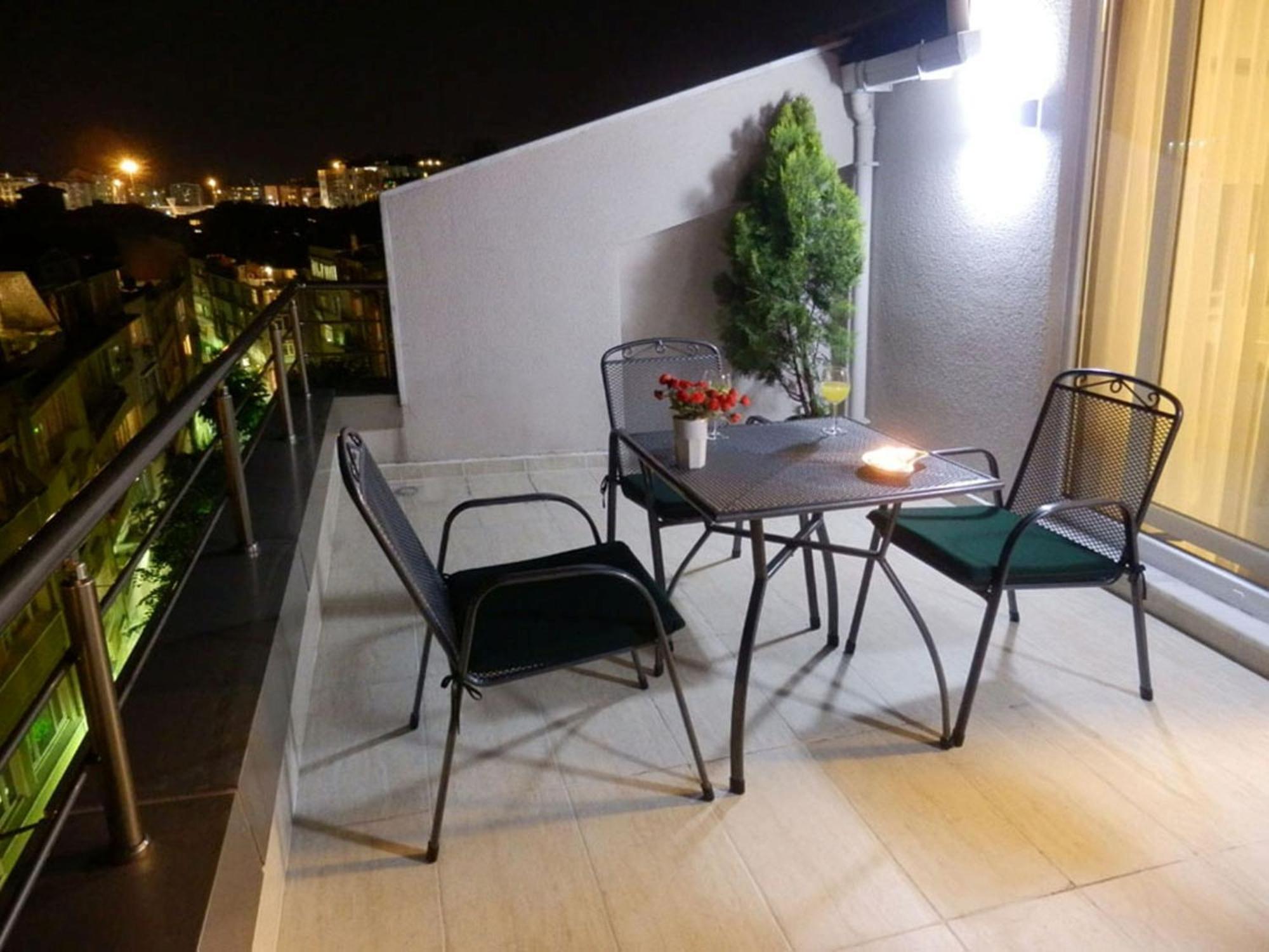 Studio Terrace