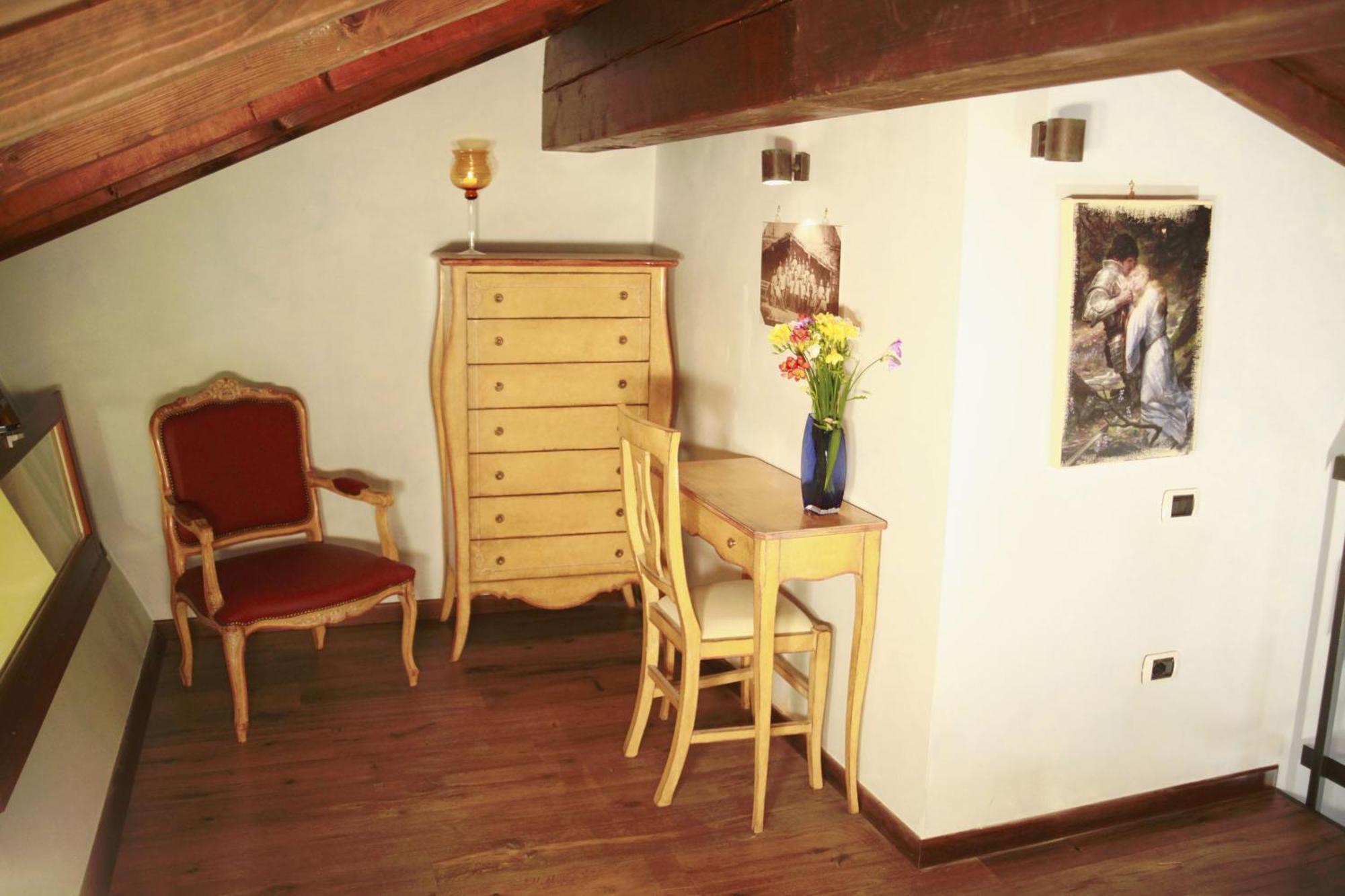 Double Room Split Level