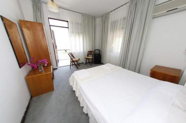 Two Connecting Double Rooms