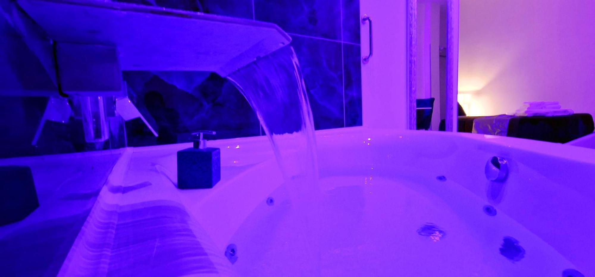 Suite Hot Tub