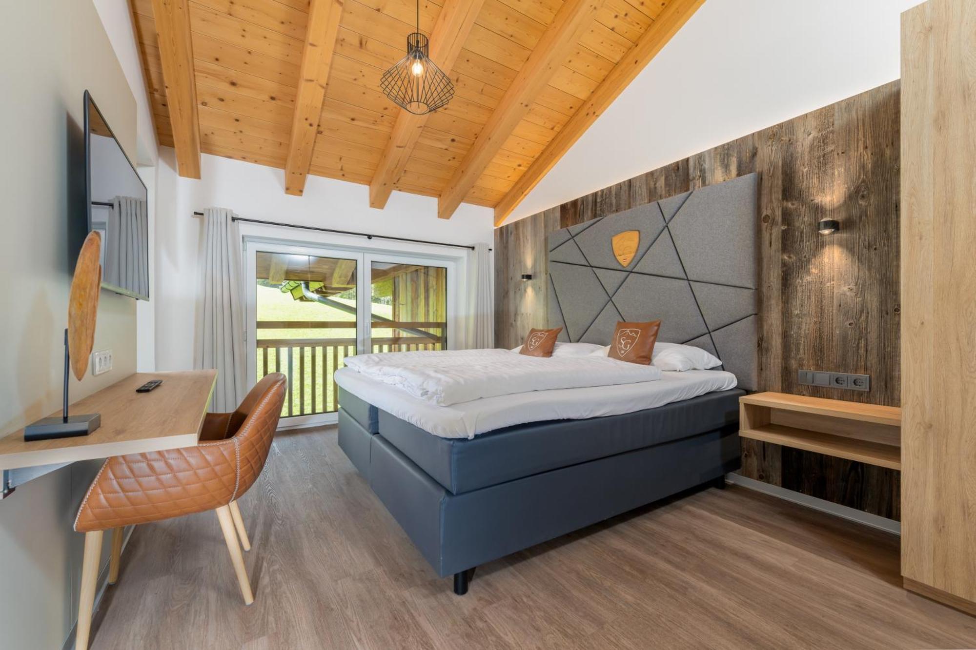 One-Bedroom Penthouse Suite