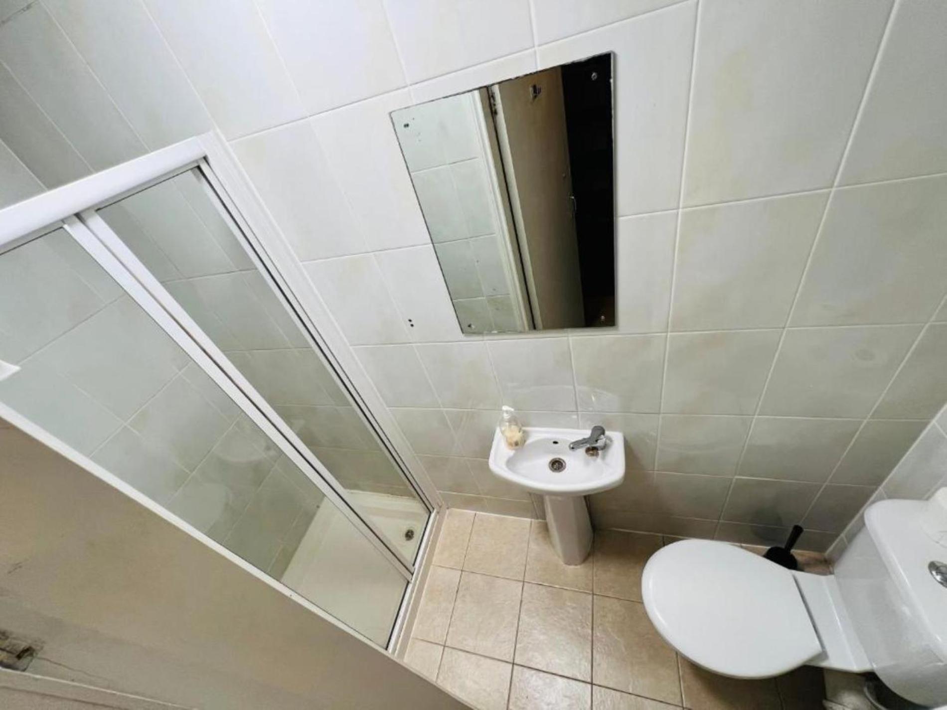 Single Room Private Bathroom