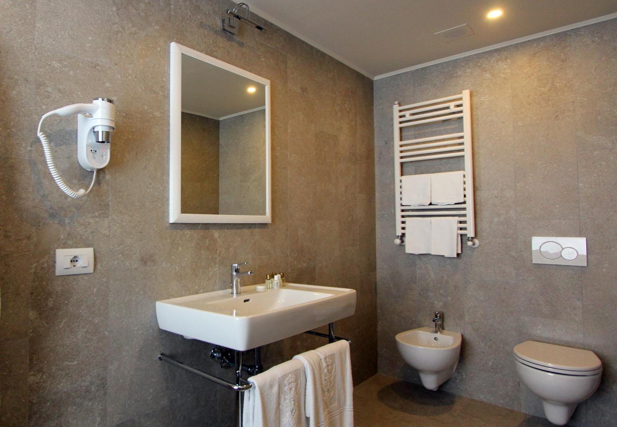 Classic Double or Twin Room