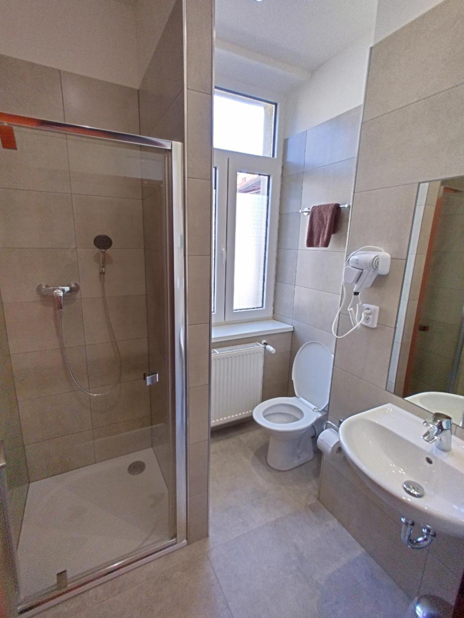 Quadruple Room Bathroom