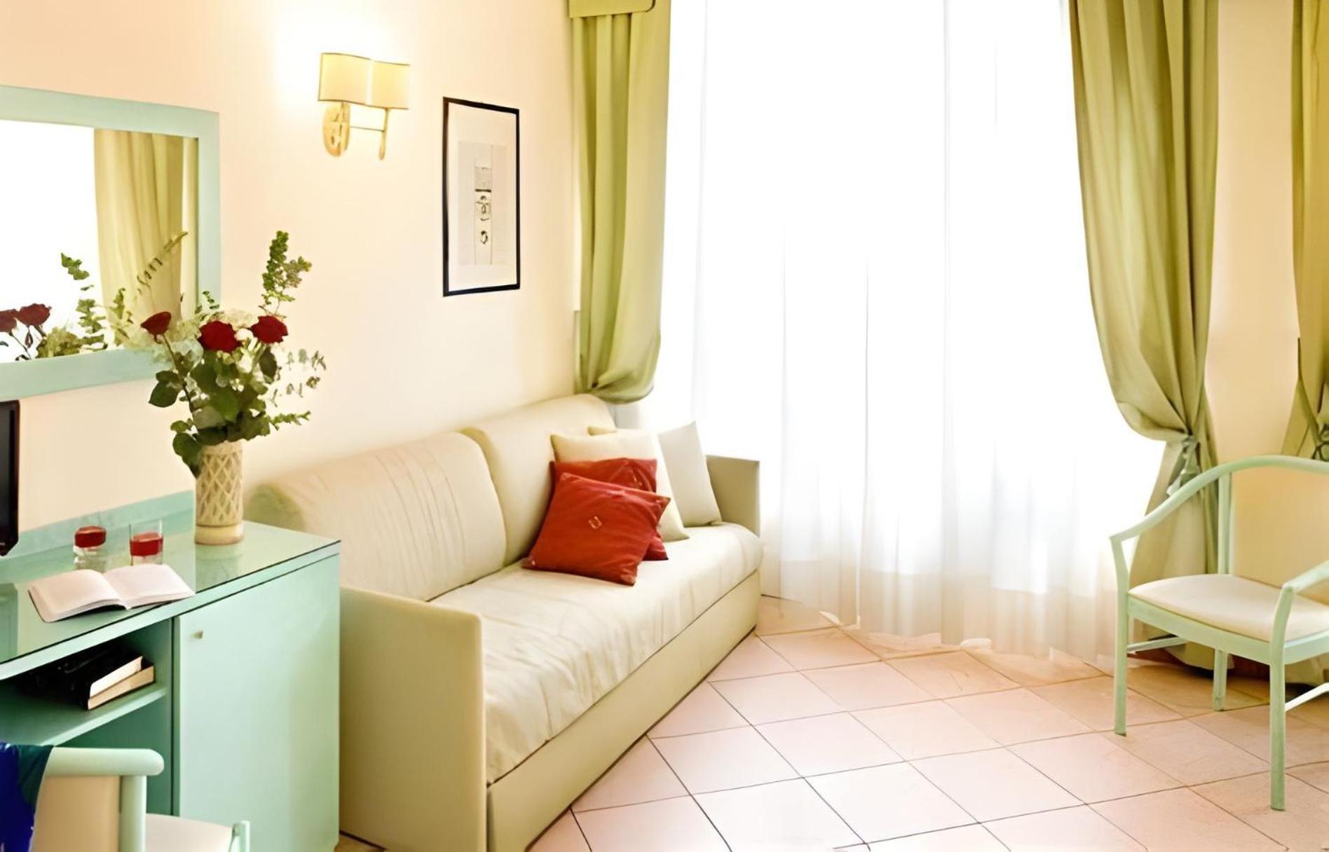 Quadruple Room Sea View