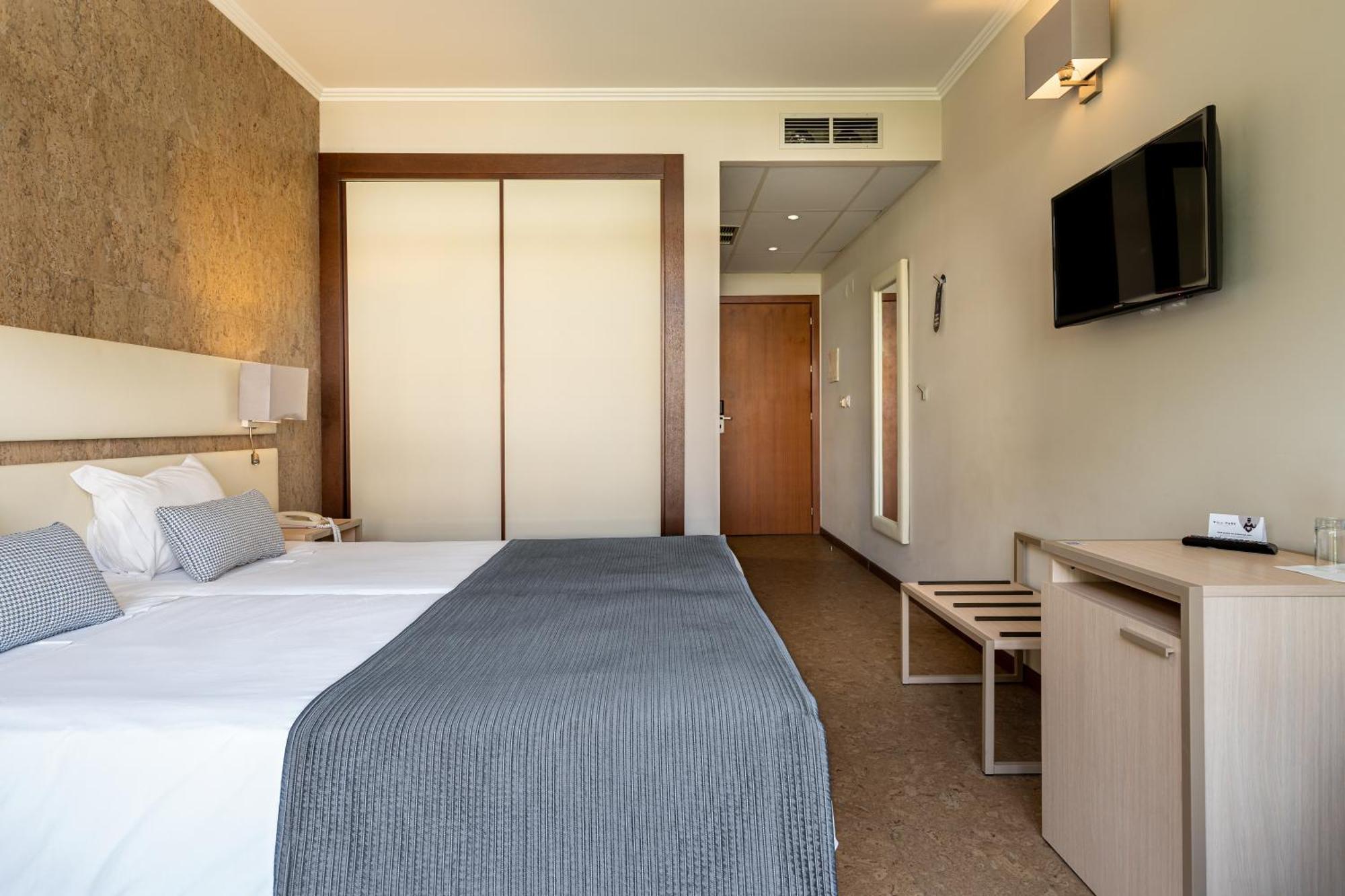 Double or Twin Room Disability Access