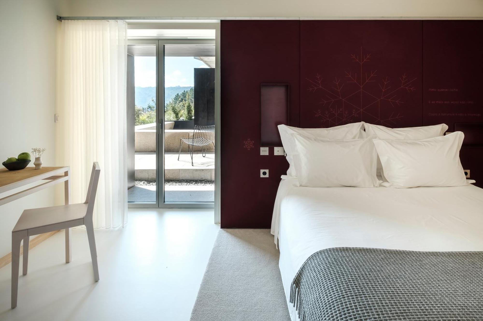 Double Room Mountain View