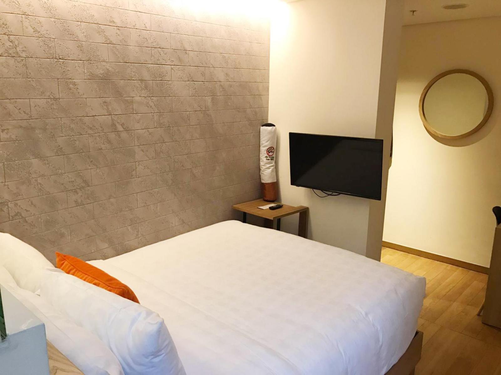 Double Room Hot Tub Indoor