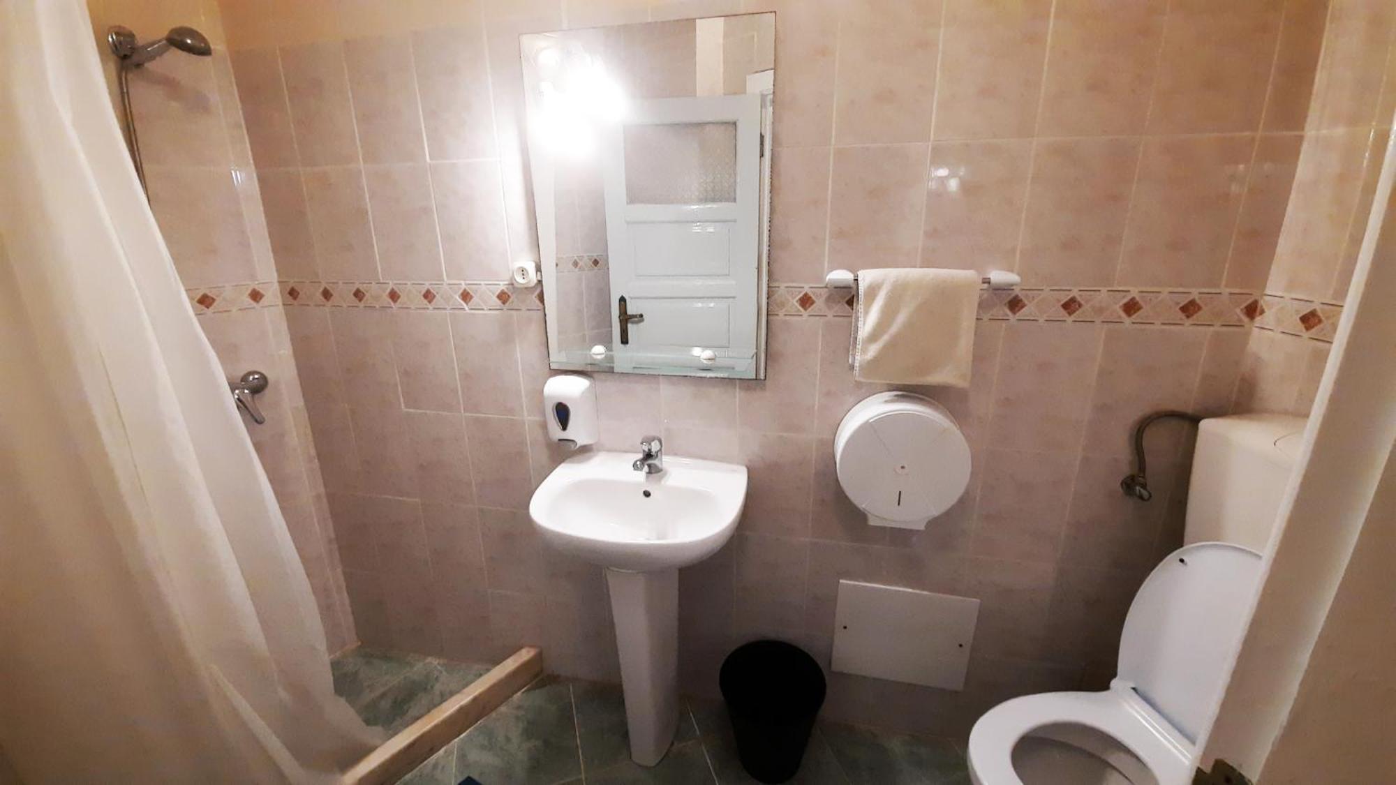 Double Twin Private Bathroom