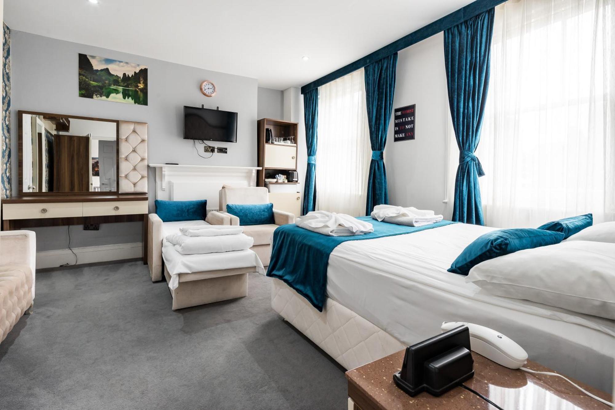 Comfort Quadruple Room