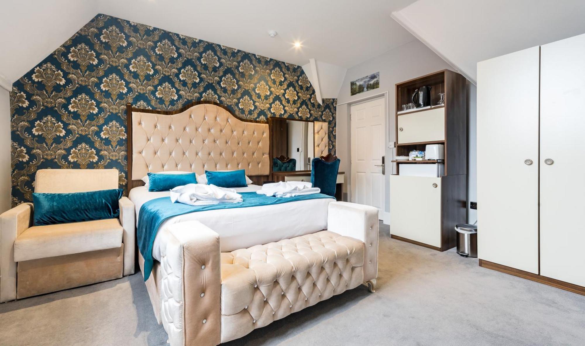 Comfort Quadruple Room
