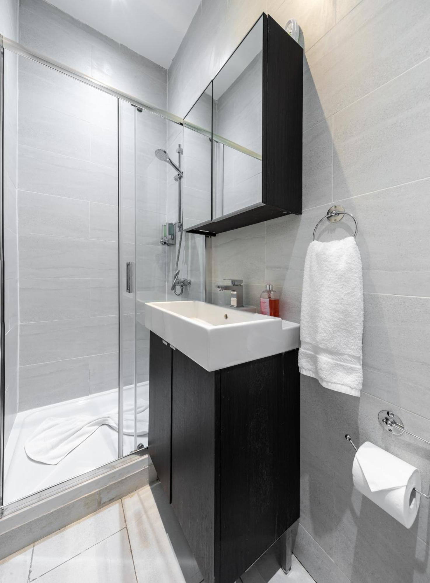Comfort Quadruple Room