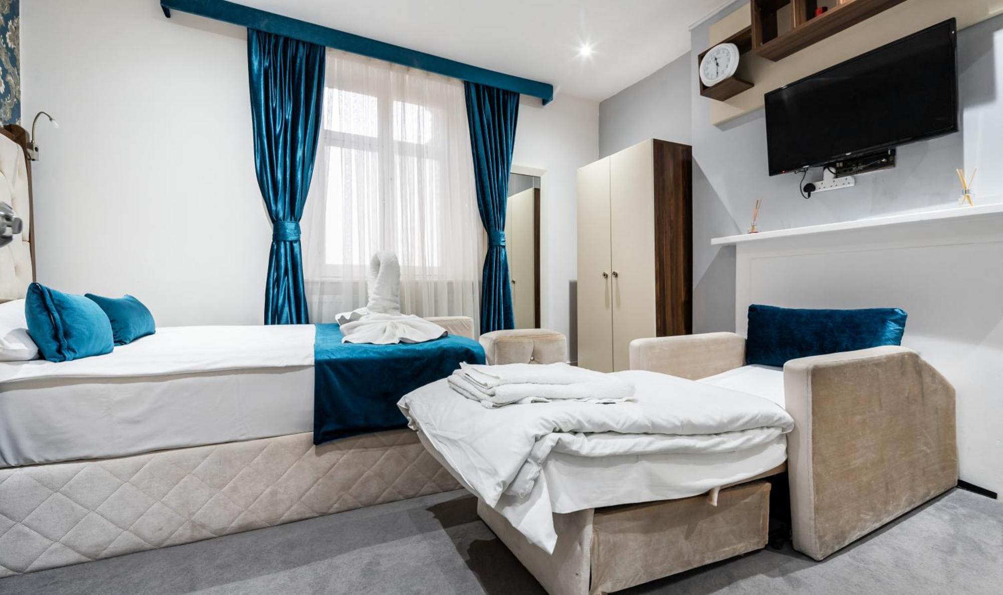 Comfort Triple Room