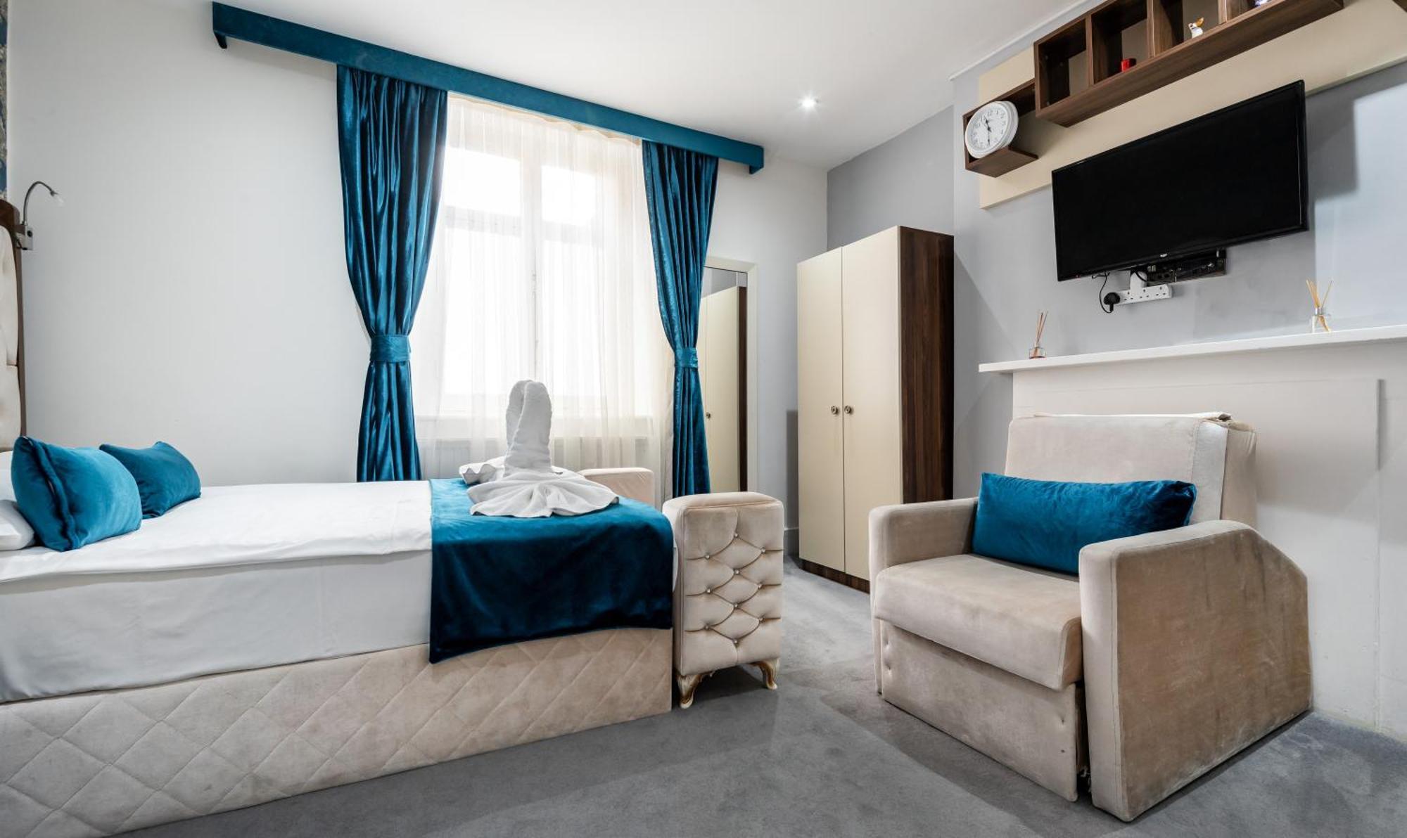 Comfort Triple Room