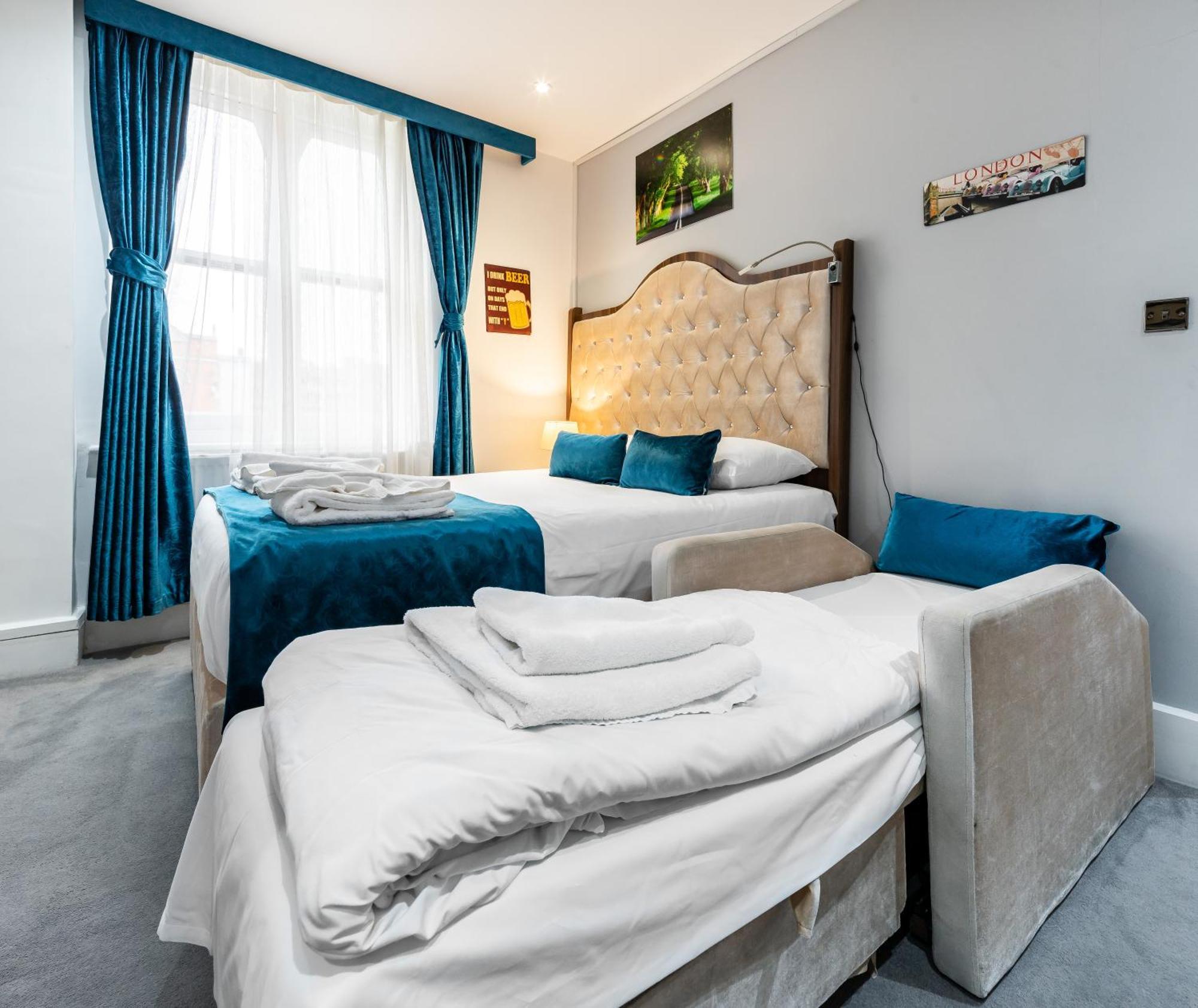 Comfort Triple Room