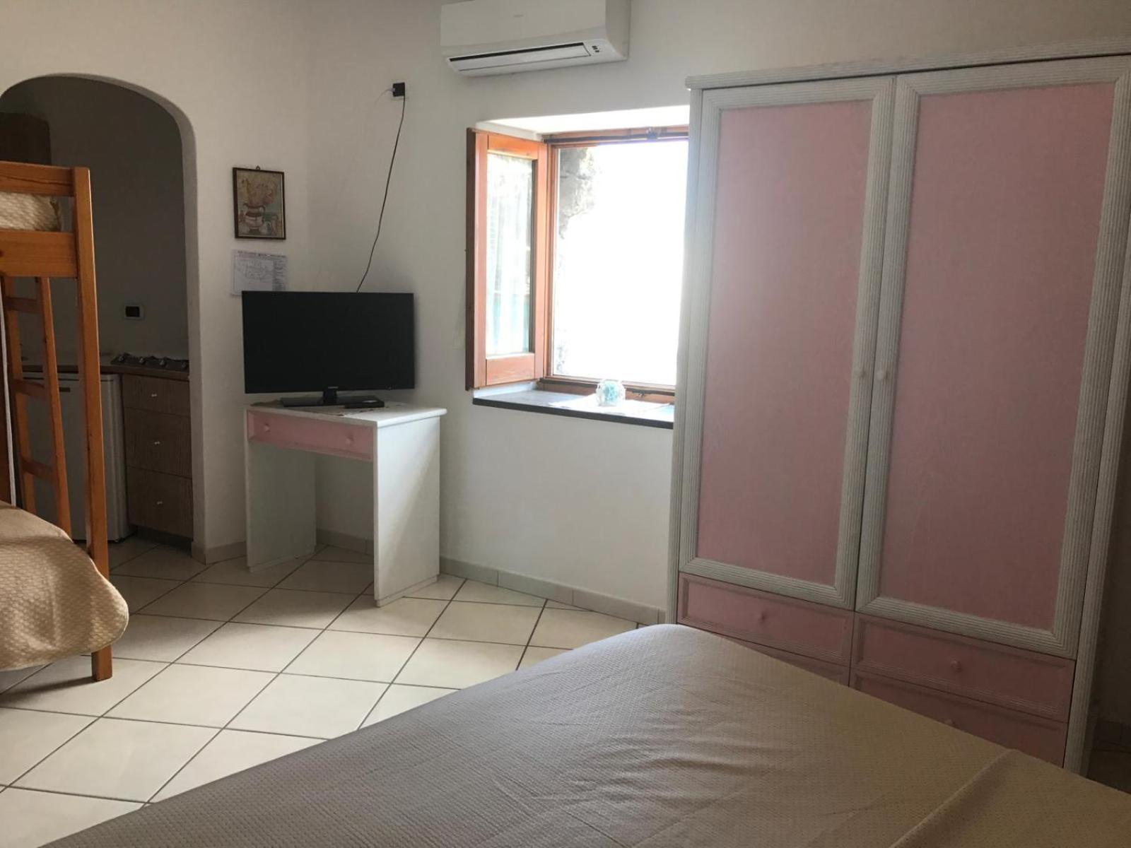 Classic Quadruple Room