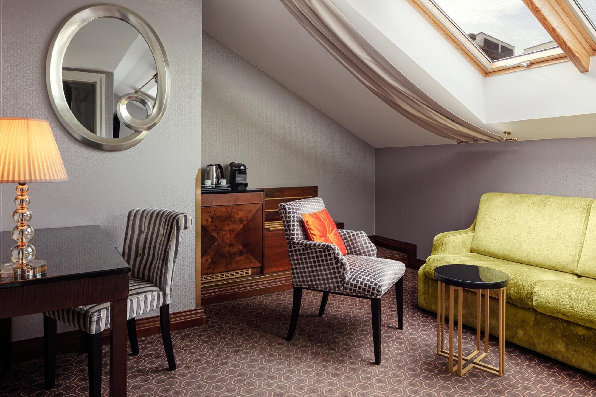 Junior Gin & Tonic Suite