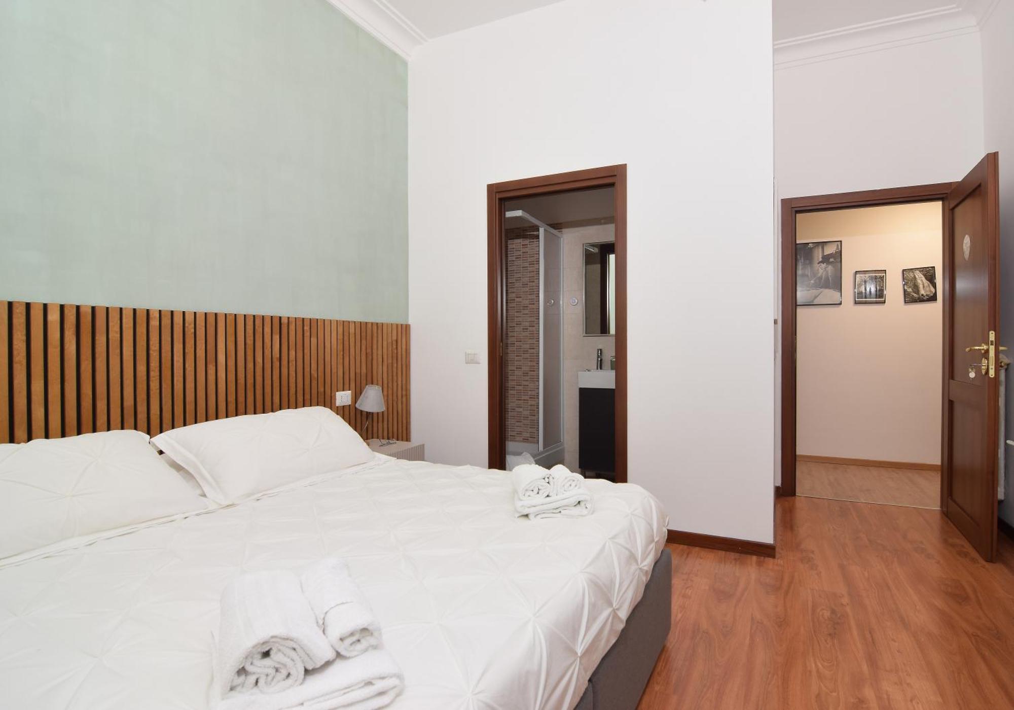 Double Room Private Bathroom