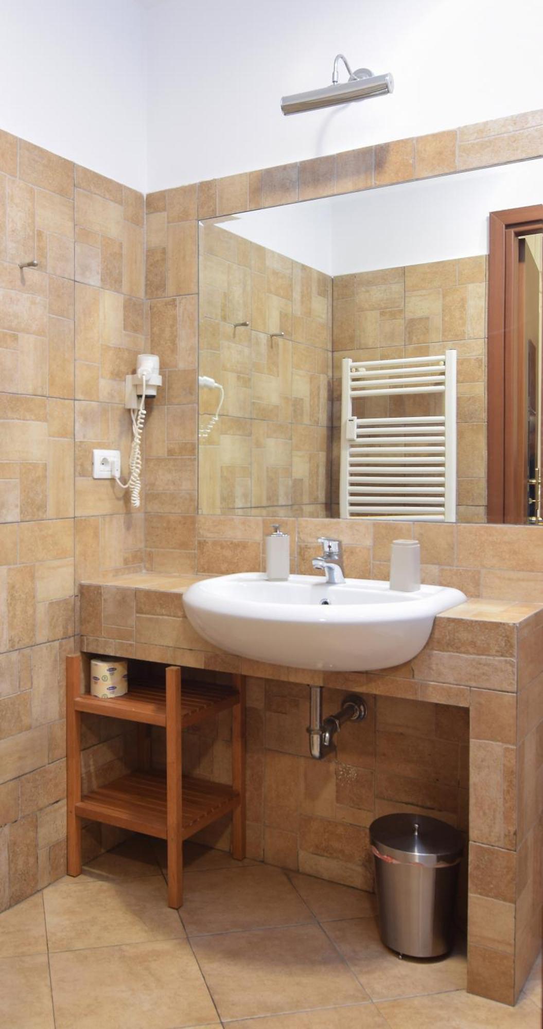 Double or Twin Room Bathroom