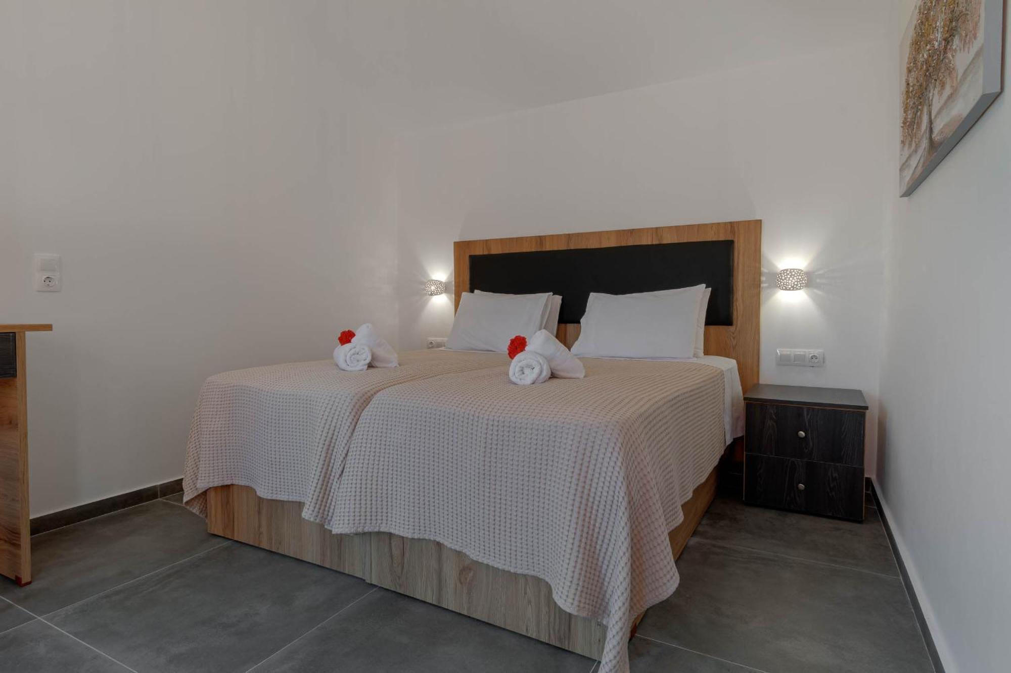 Economy Room