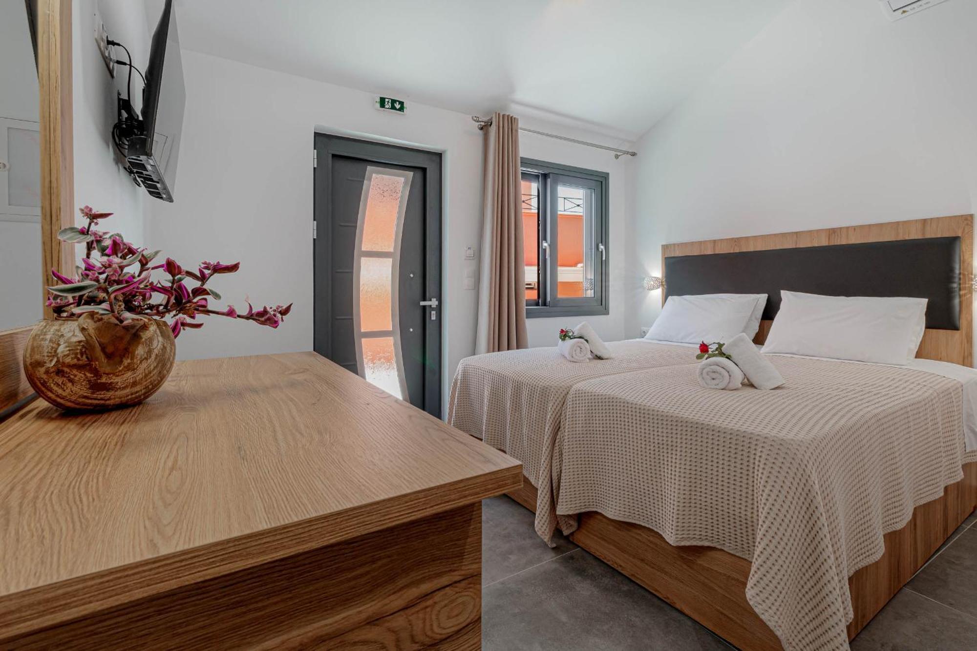 Economy Room