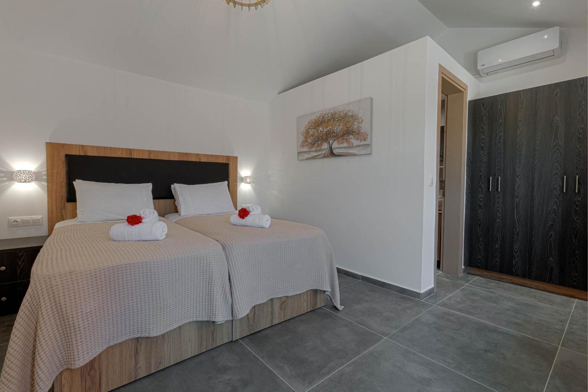 Economy Room