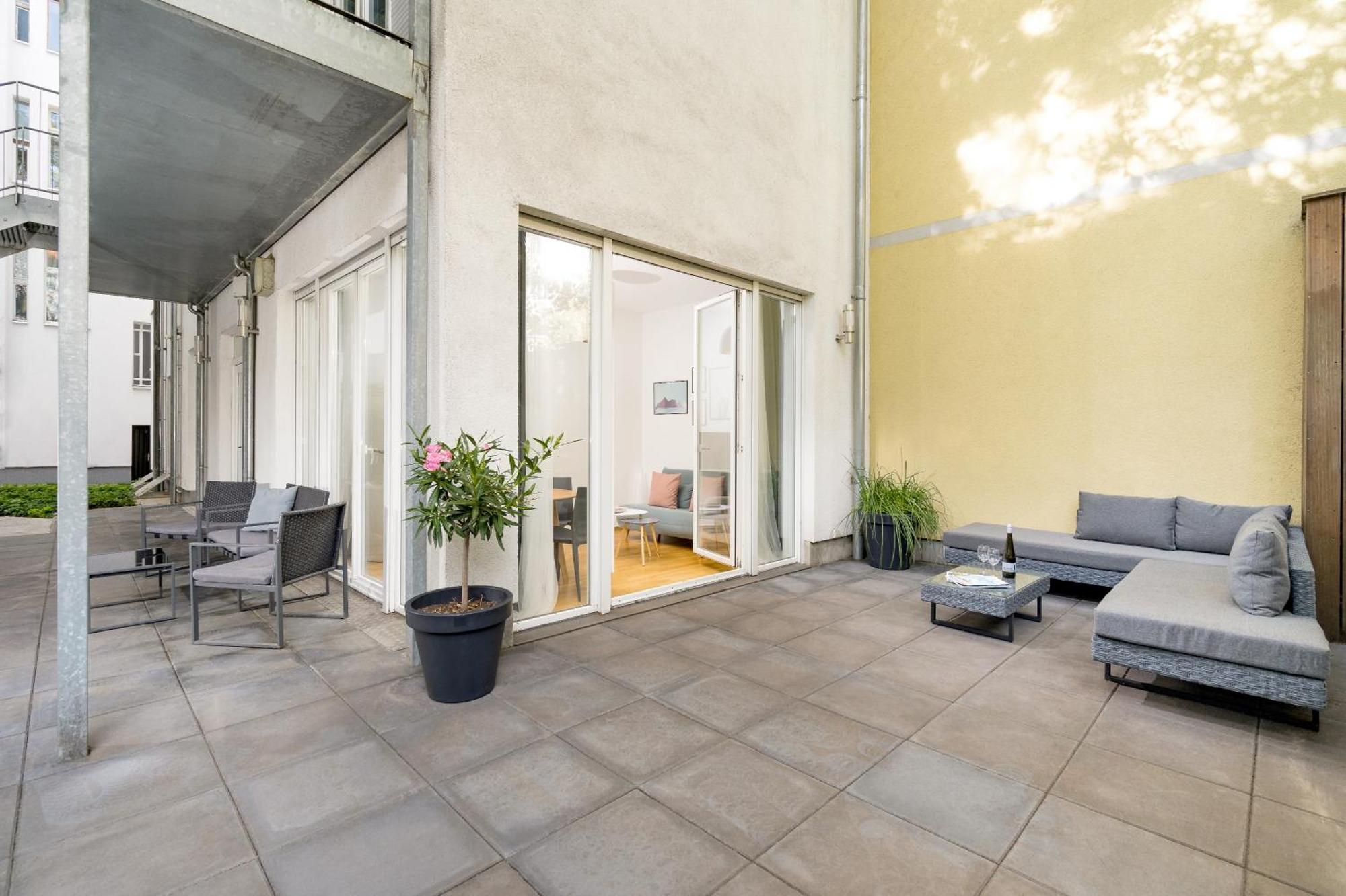 One-Bedroom Apartment Terrace