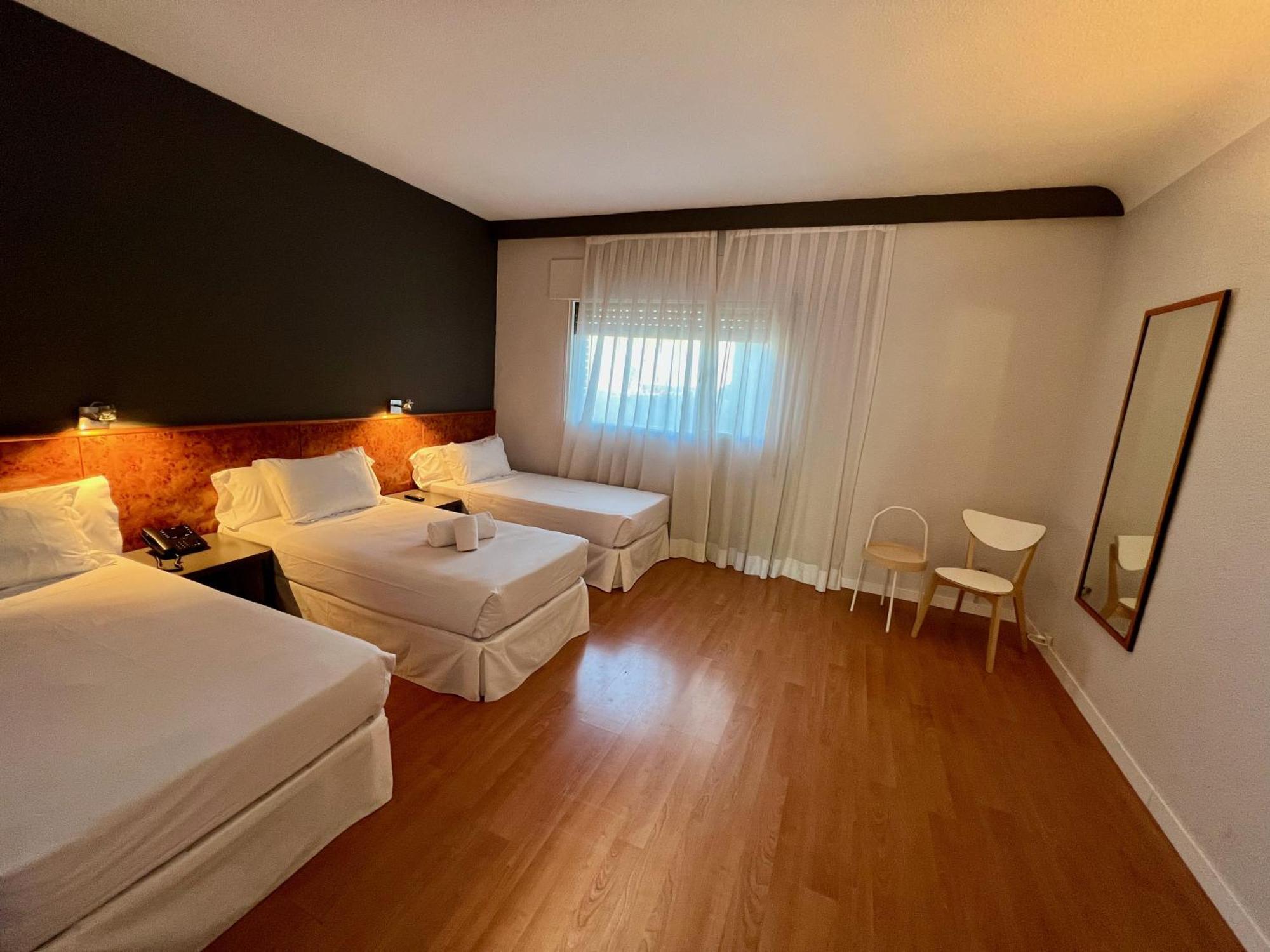 Triple Room Single Beds