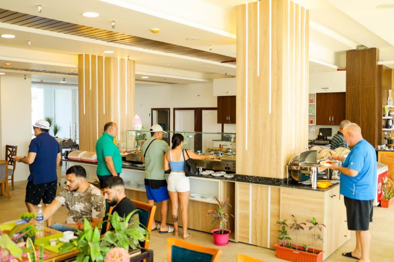 Deluxe Double or Twin Room Mountain View