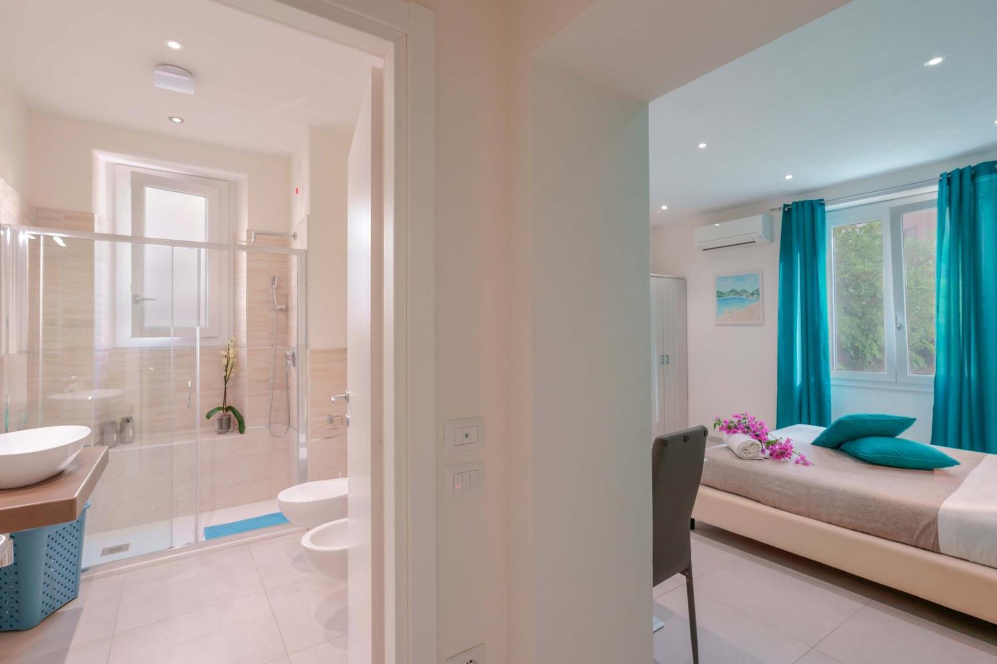 Deluxe Double or Twin Room Spa Bath