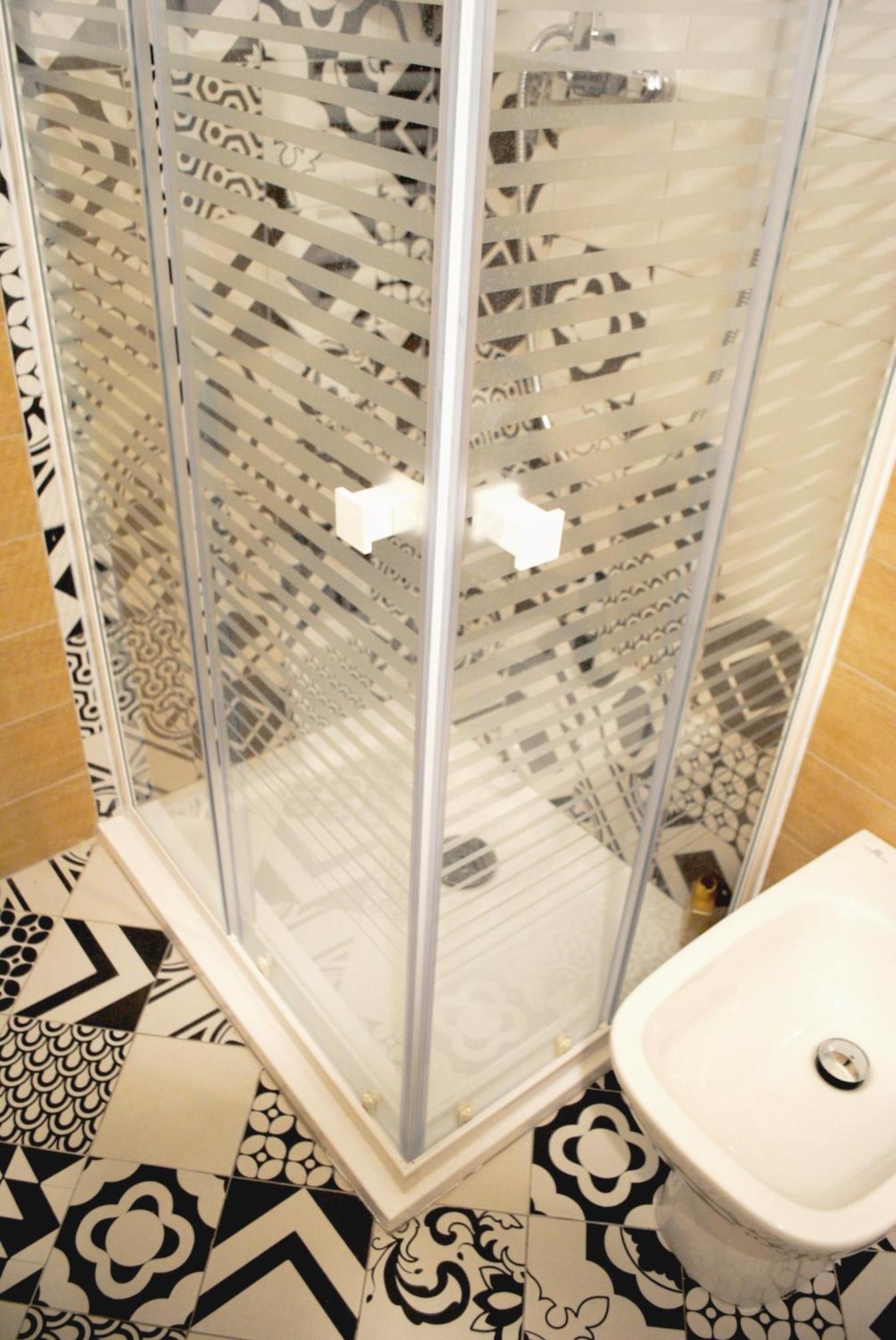 Double Room Private External Bathroom