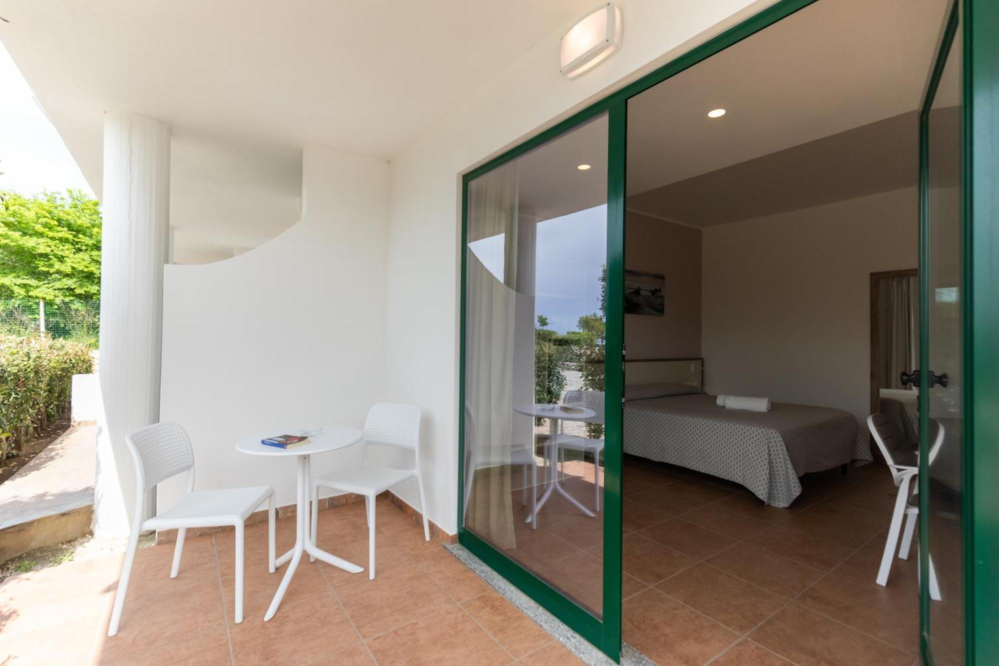 Double Room,1597546235:JPEG