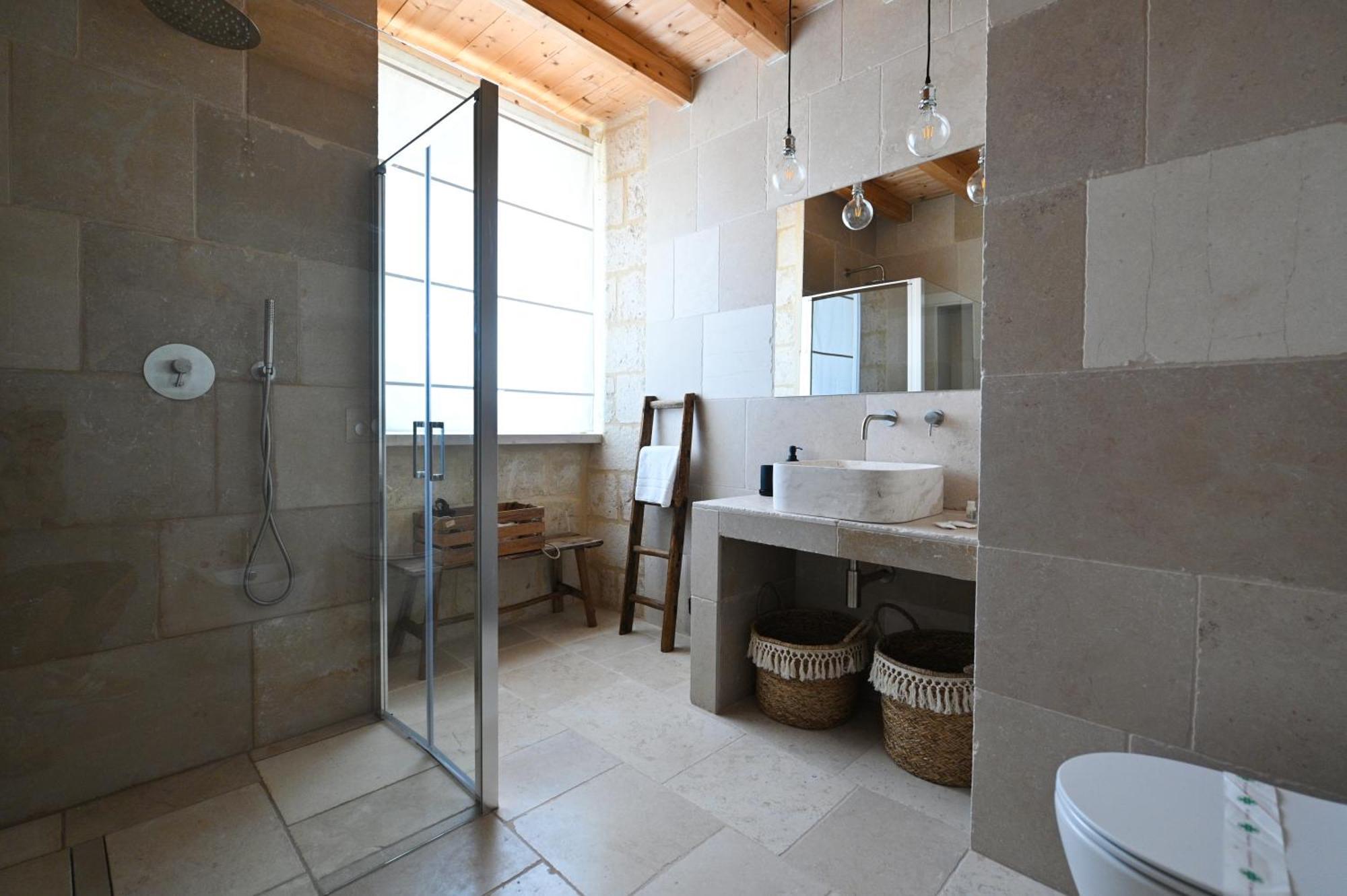 Double Room Private Bathroom