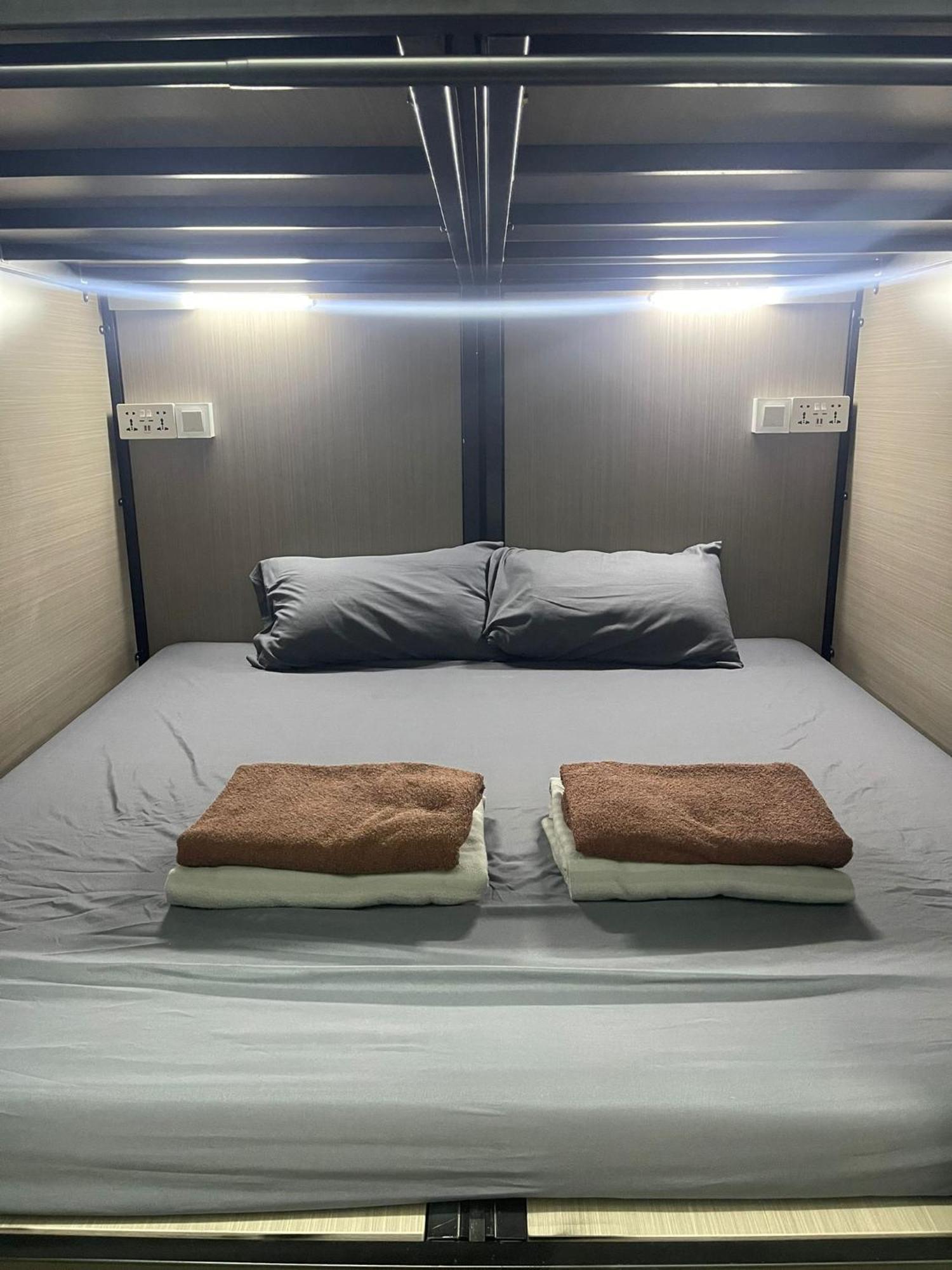 Bed 8-Bed Mixed Dormitory Room
