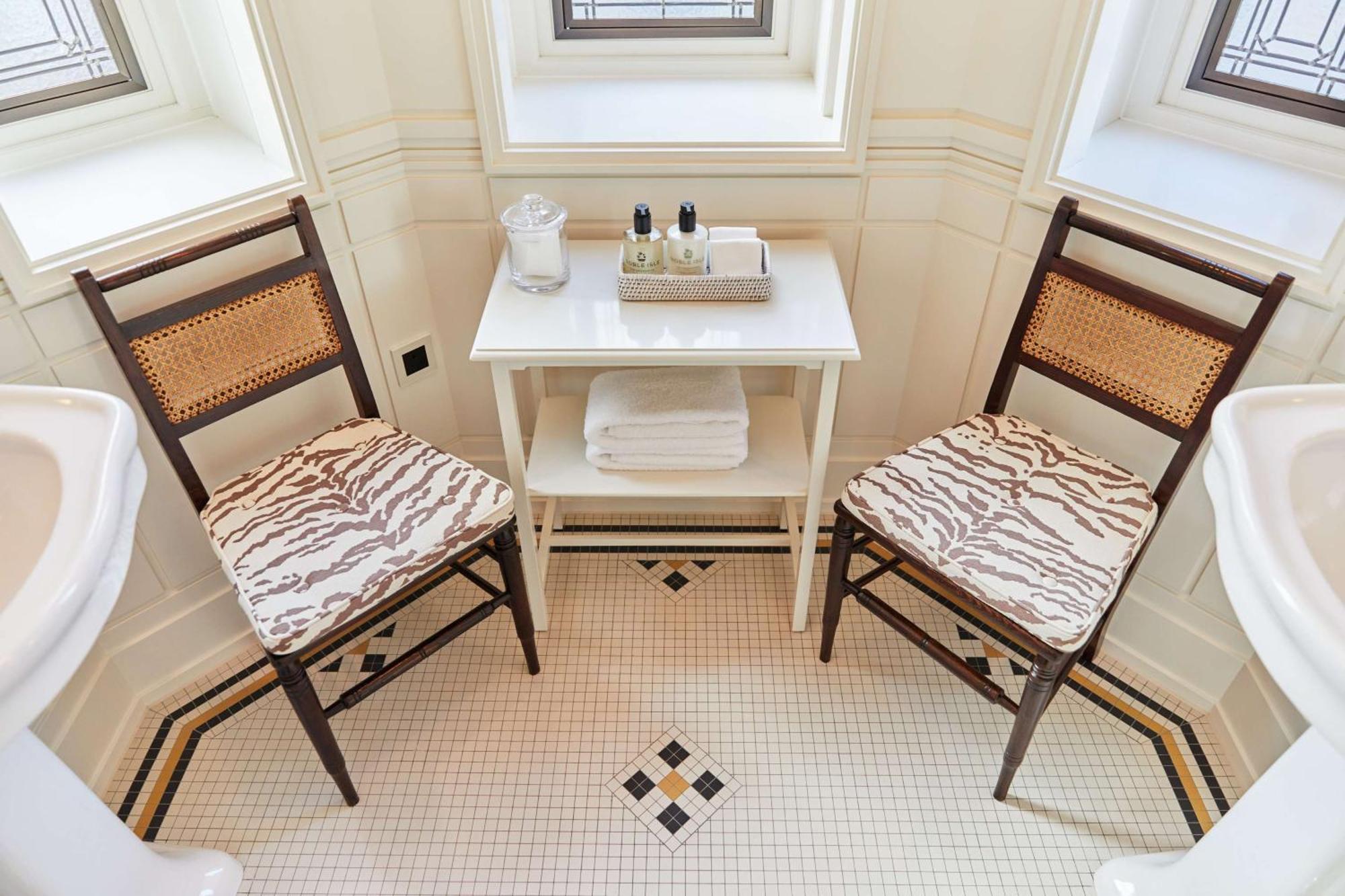 Suite Sloane