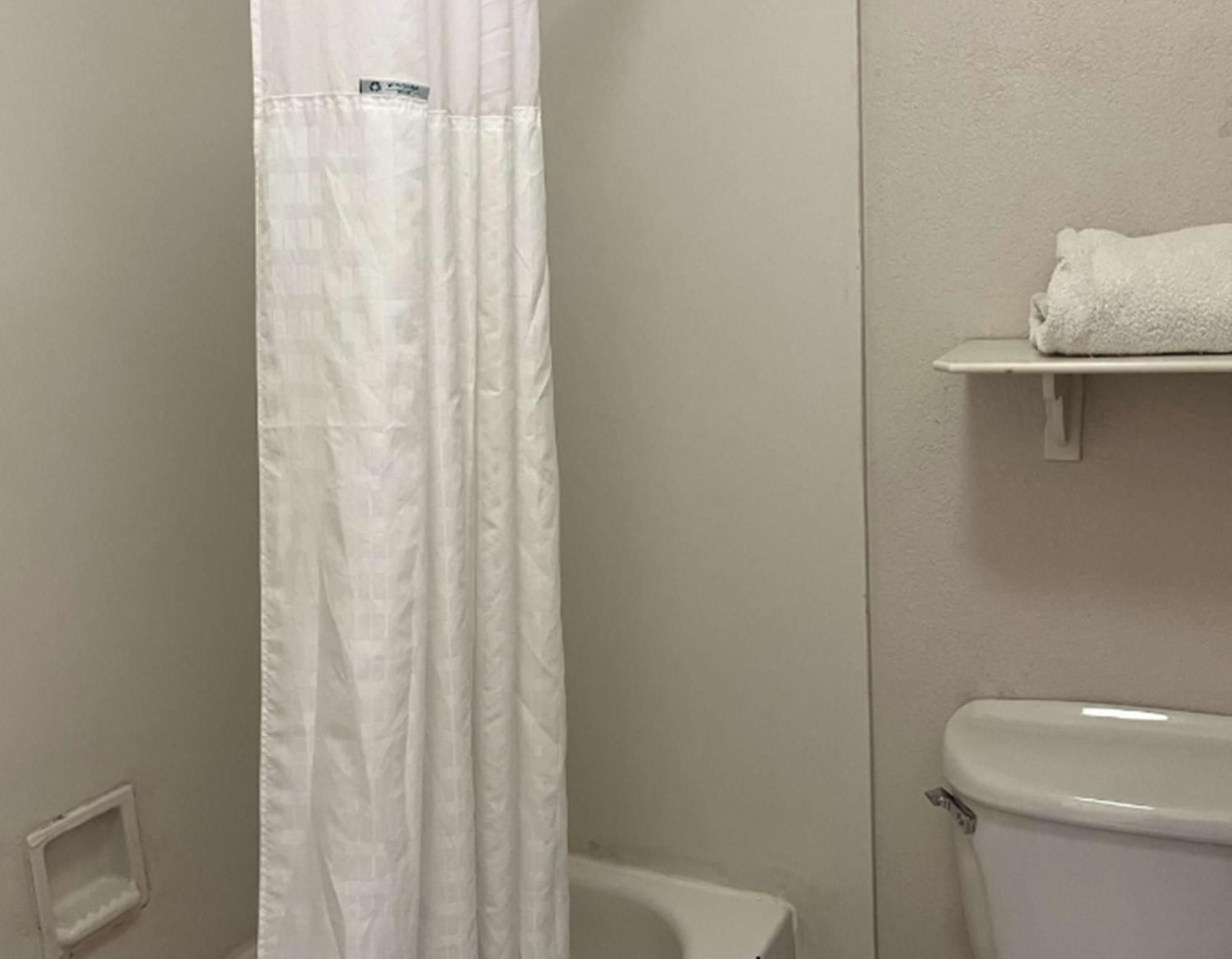 Deluxe Queen Room with Two Queen Beds - Non-Smoking,1605387527:JPEG