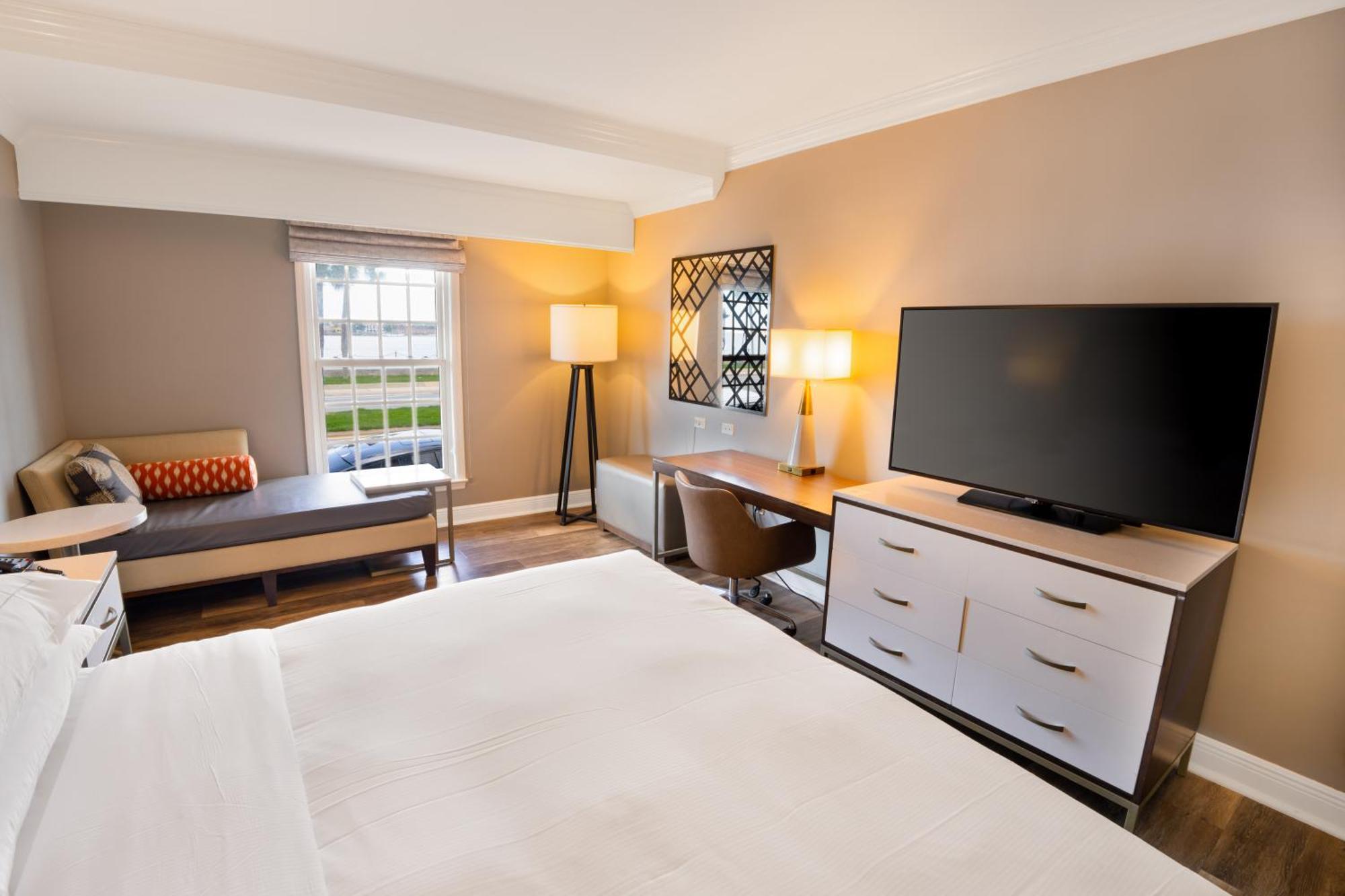 King Room Bay View
