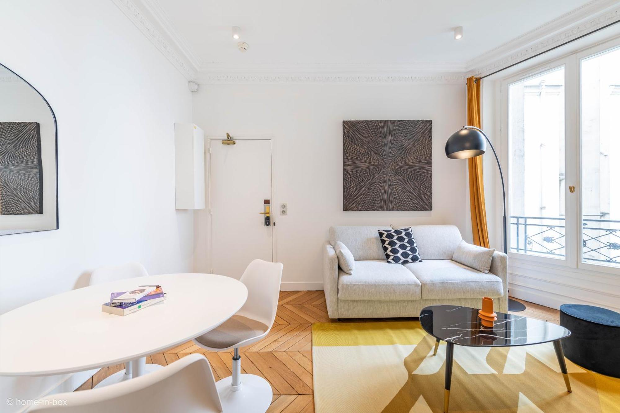One-Bedroom Apartment