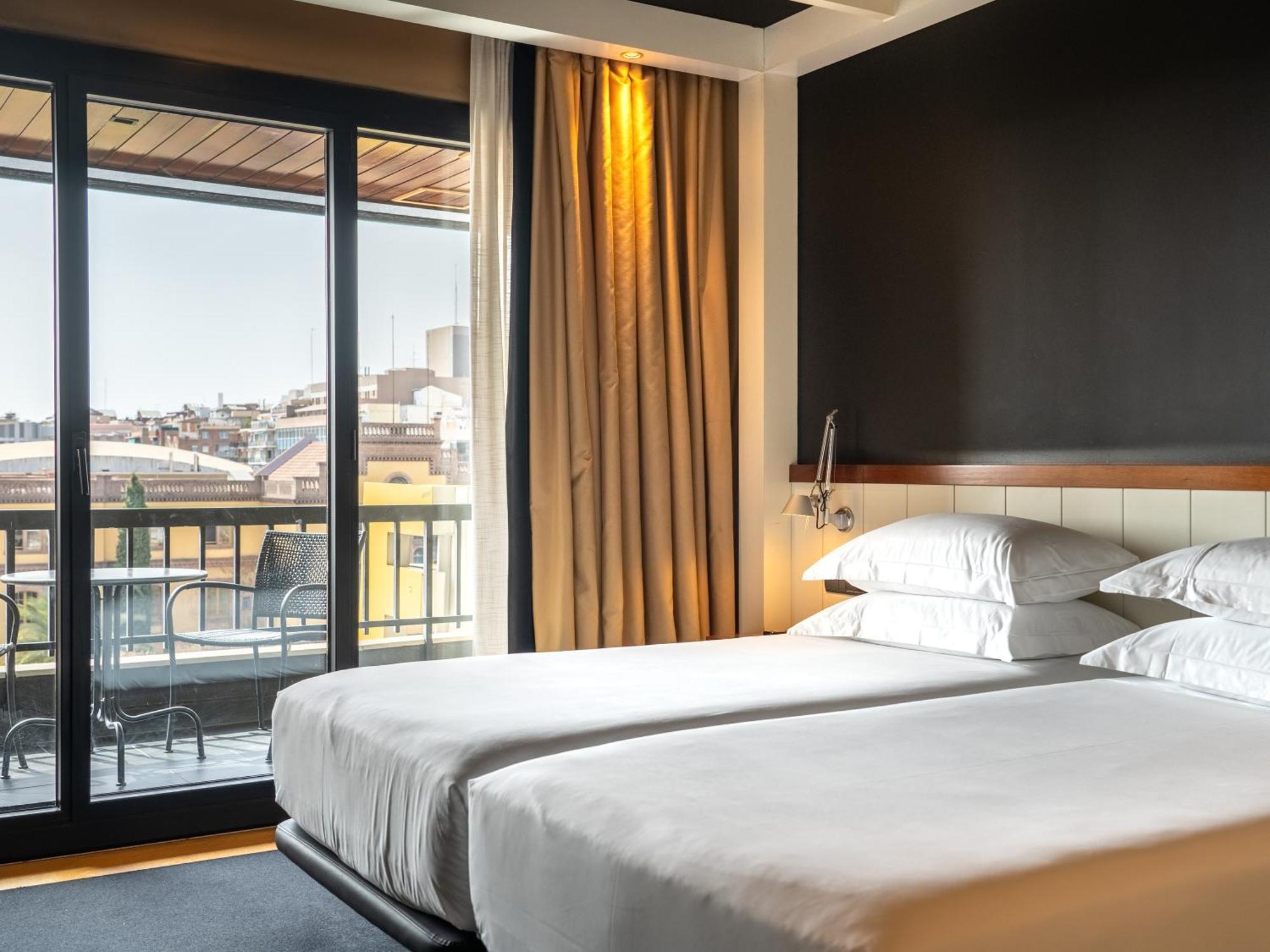 Double or Twin Room Balcony