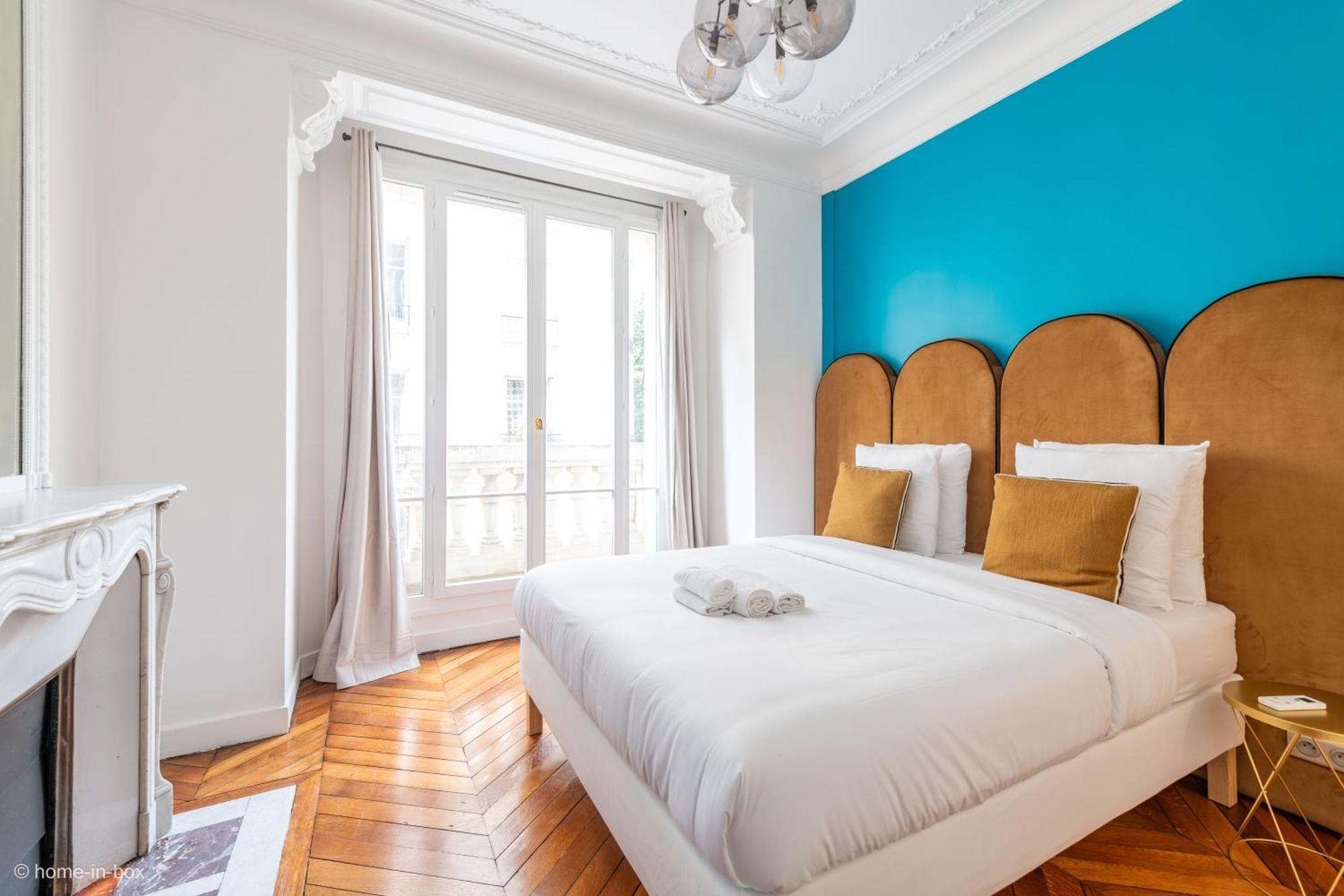 One-Bedroom Apartment City View